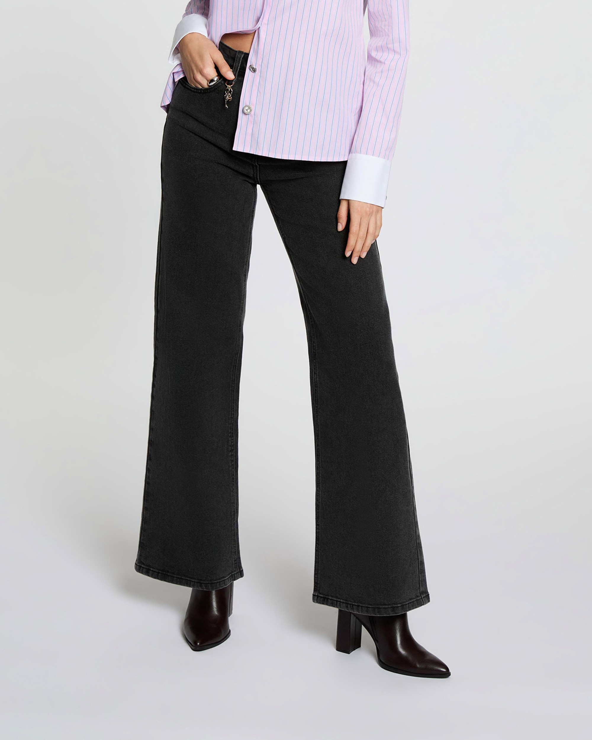 Imagem 0 de Jeans Largos de Cintura Subida