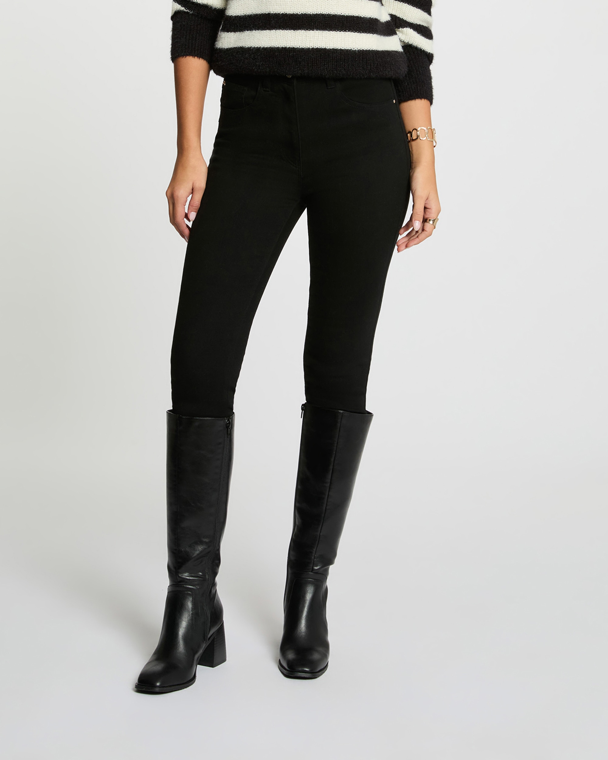 Imagem 0 de Jeans Skinny de Cintura Subida