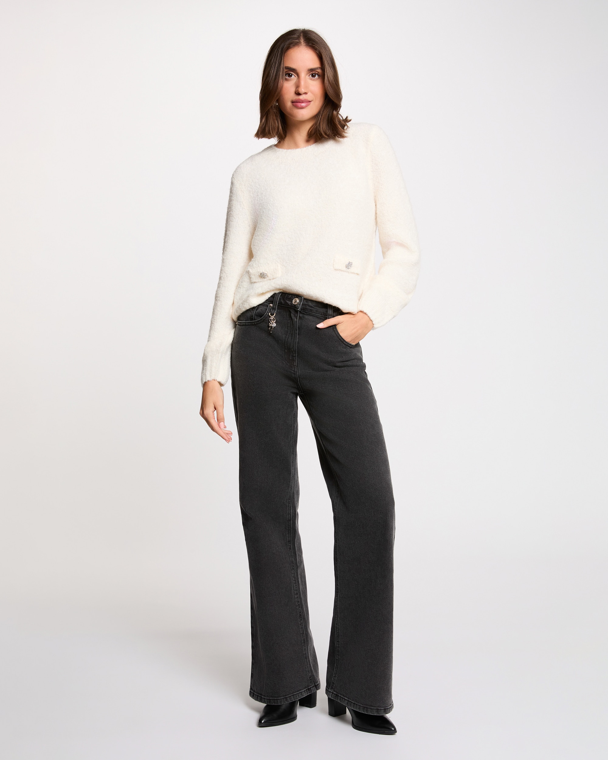 Camisola em Fibra Grossa com Gola Redonda Creme-4