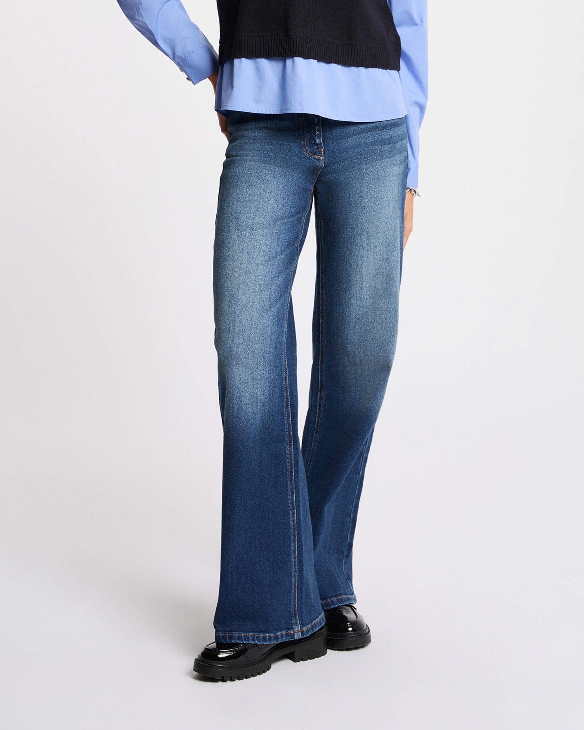 Imagem 0 de Jeans Largos de Cintura Subida