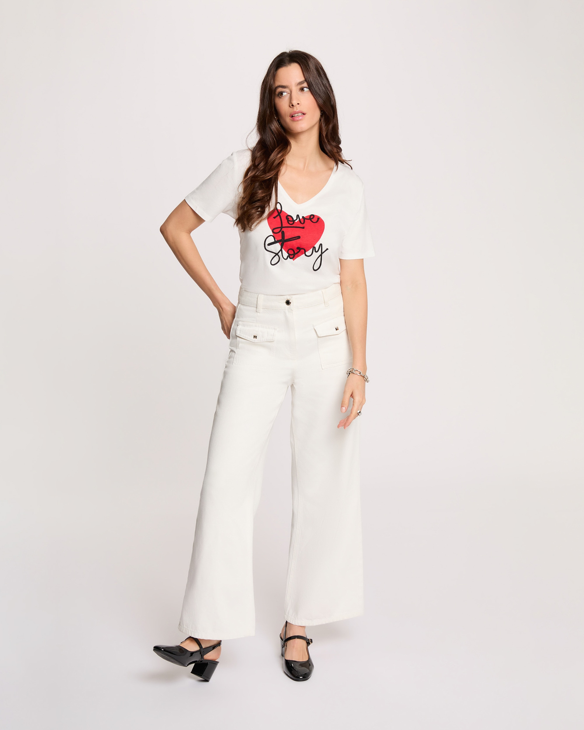 T-shirt com Decote em V de Manga Curta Branco-4