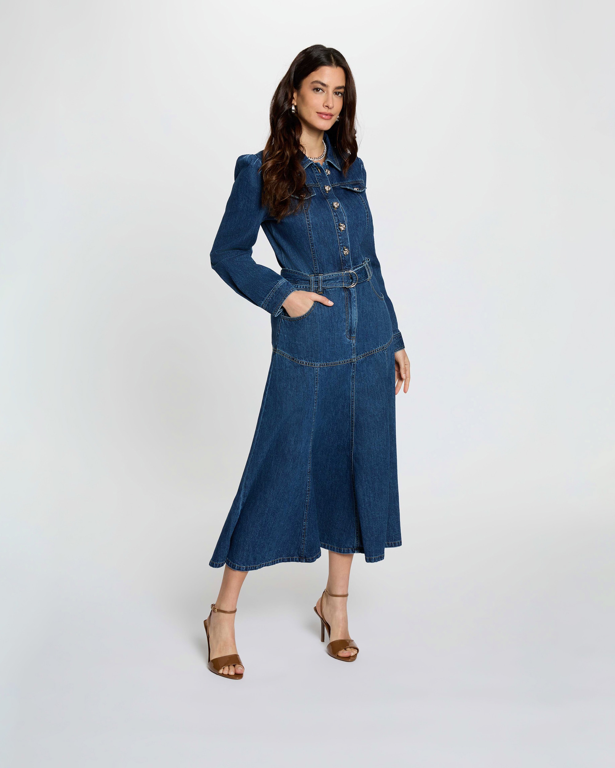 Imagem 0 de Vestido Comprido Jeans com Cinto