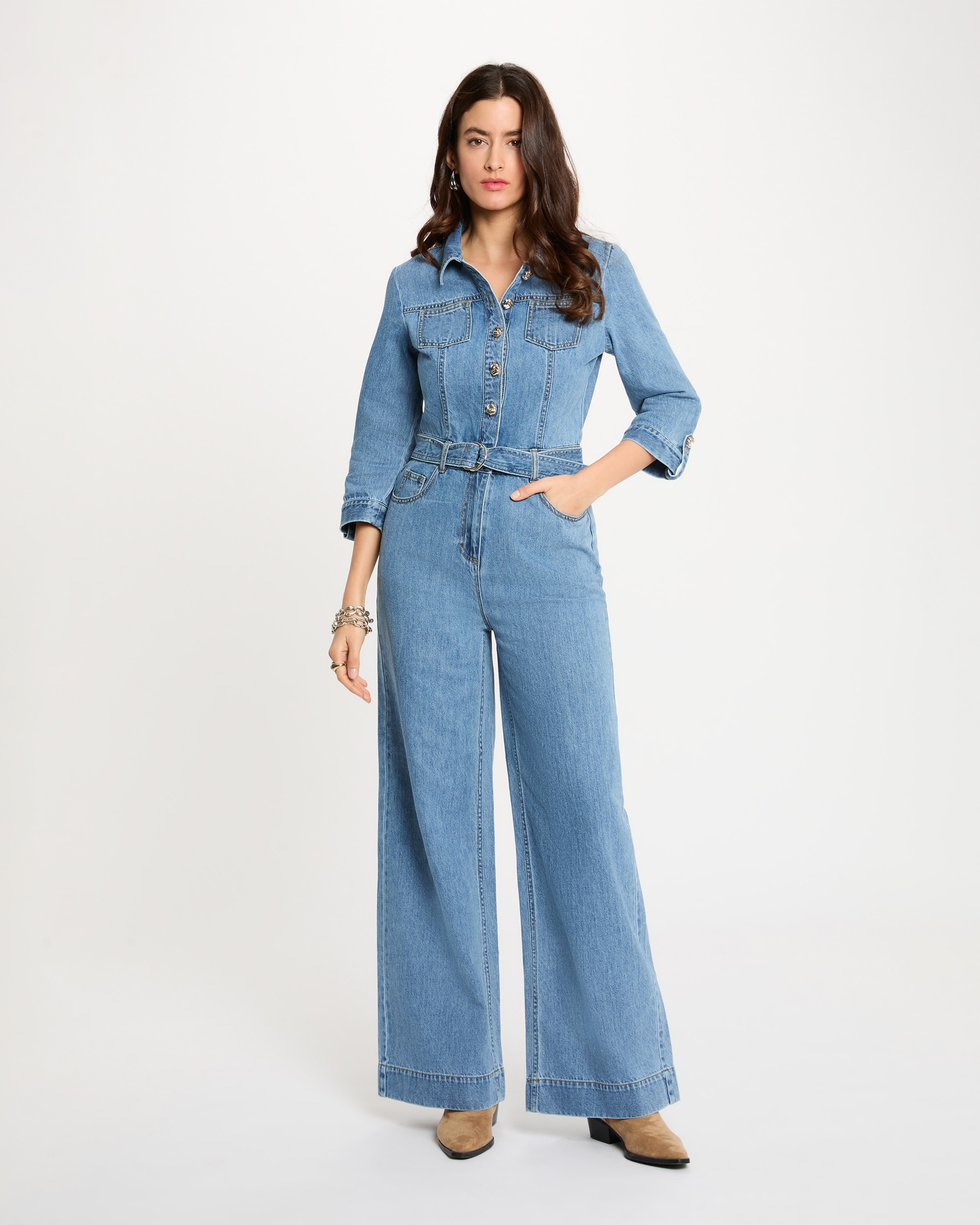 Imagem 0 de Macacão Jeans com Pernas Largas