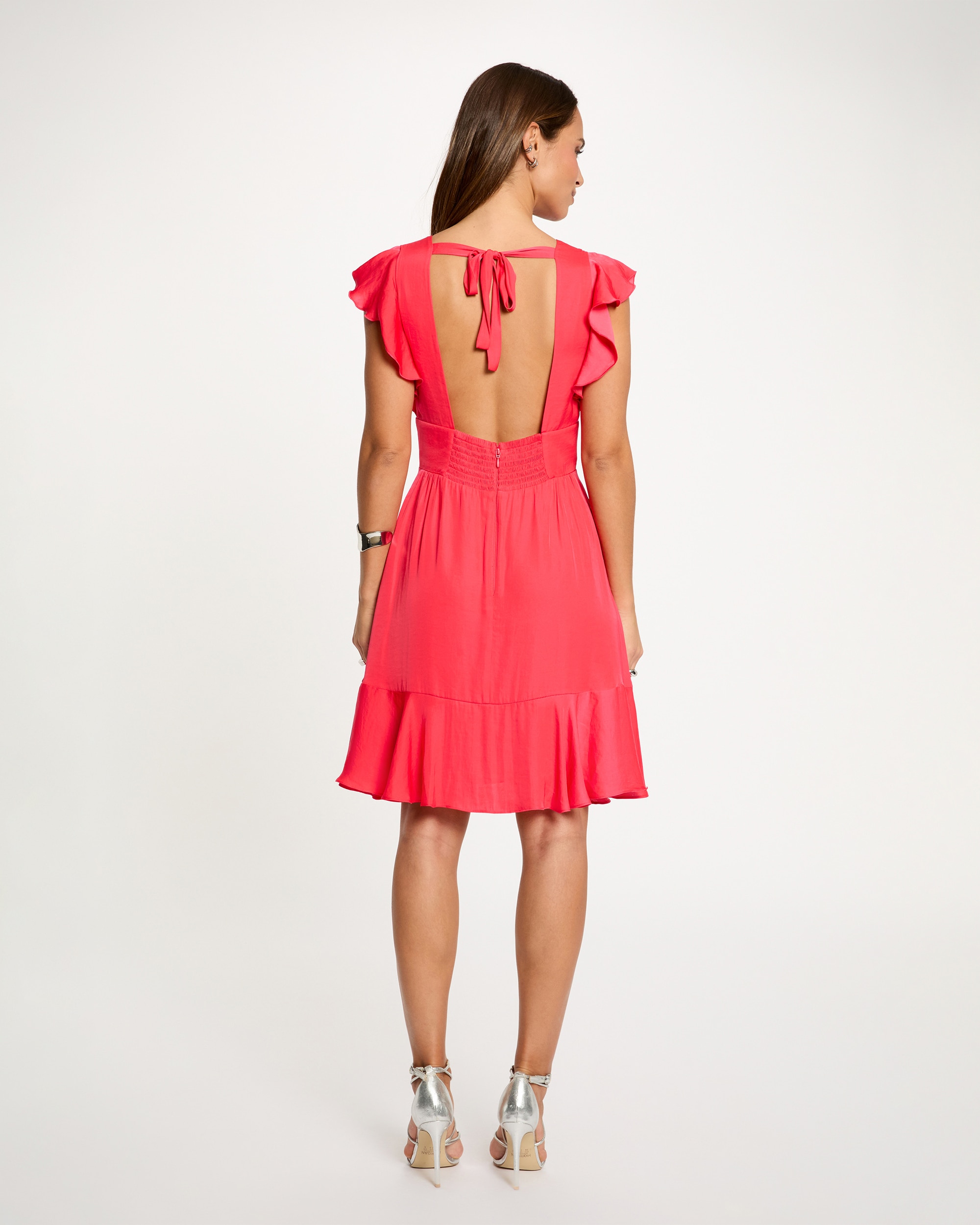 Vestido Curto de Cetim sem Mangas com Costas Abertas Vermelho-3