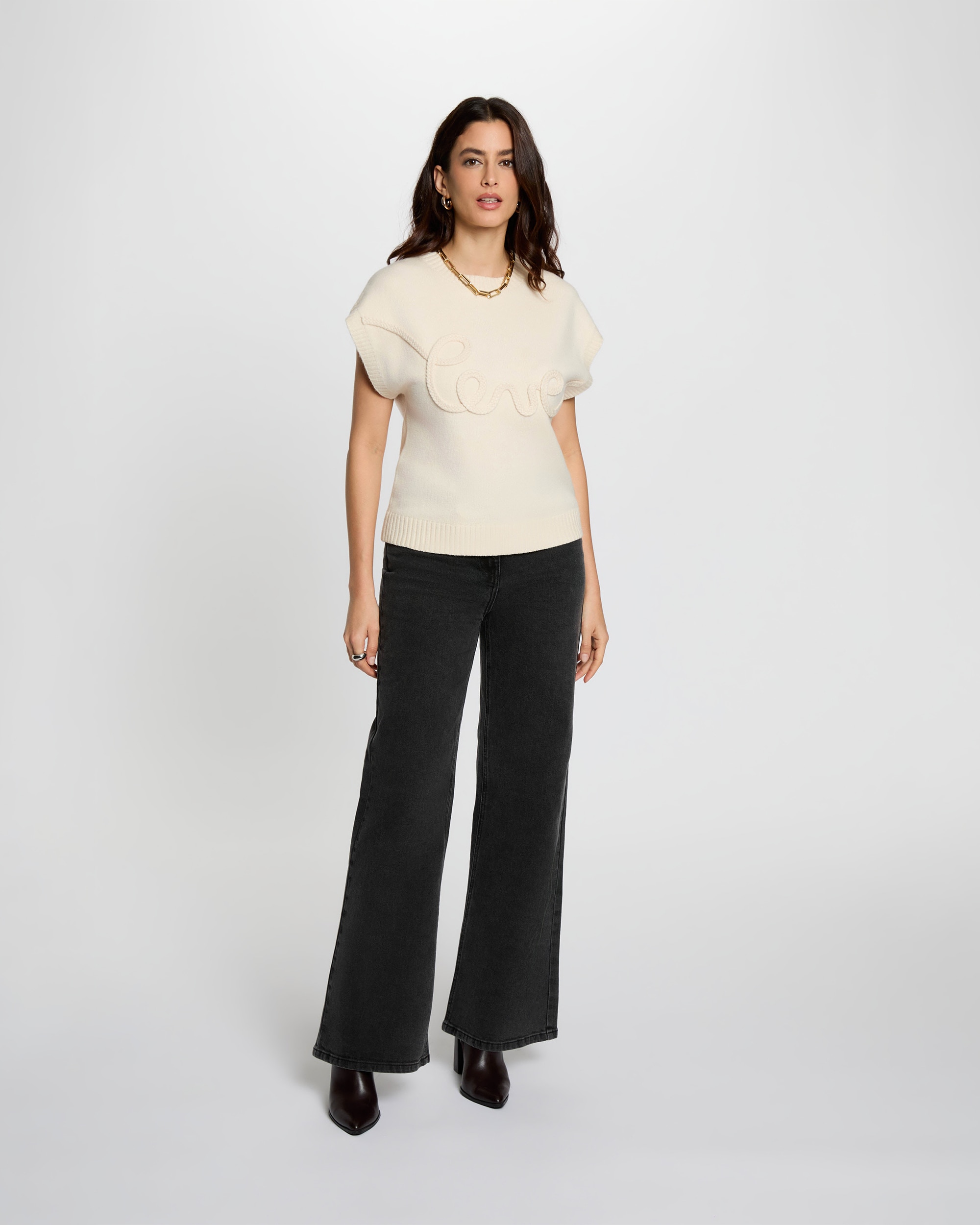 Camisola sem Mangas Bordada com Gola Redonda Creme-4