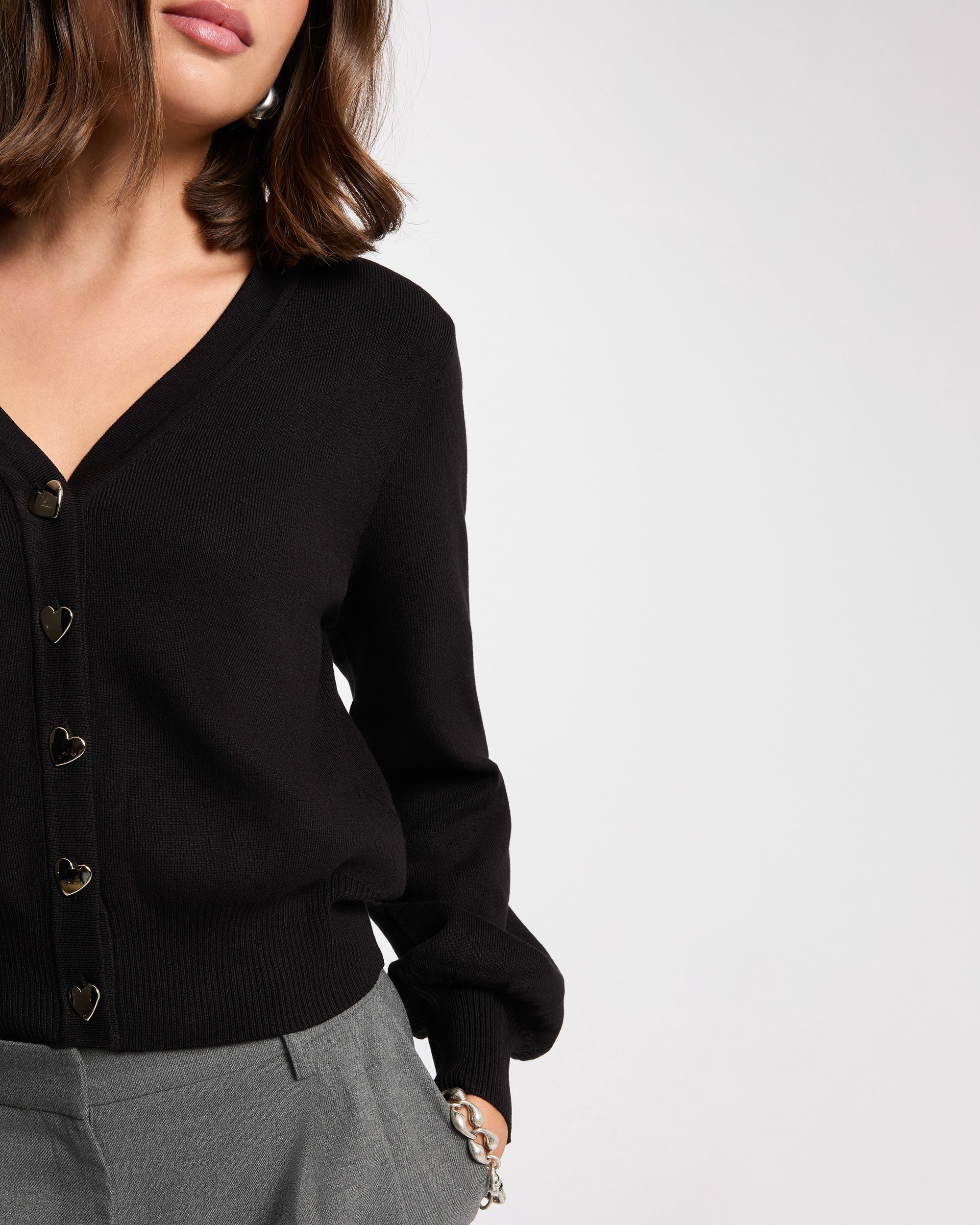 Cardigan Curto com Decote em V Preto-5