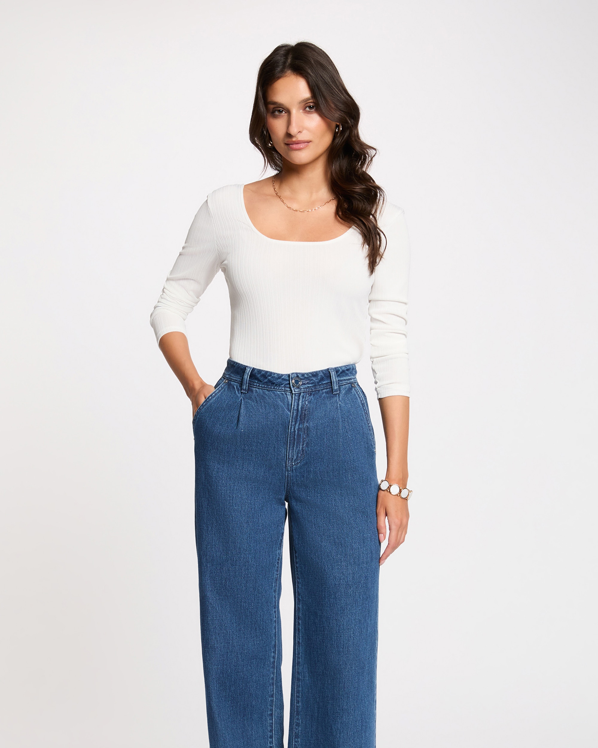 Imagem 0 de T-shirt com Body Decotado de Manga Comprida