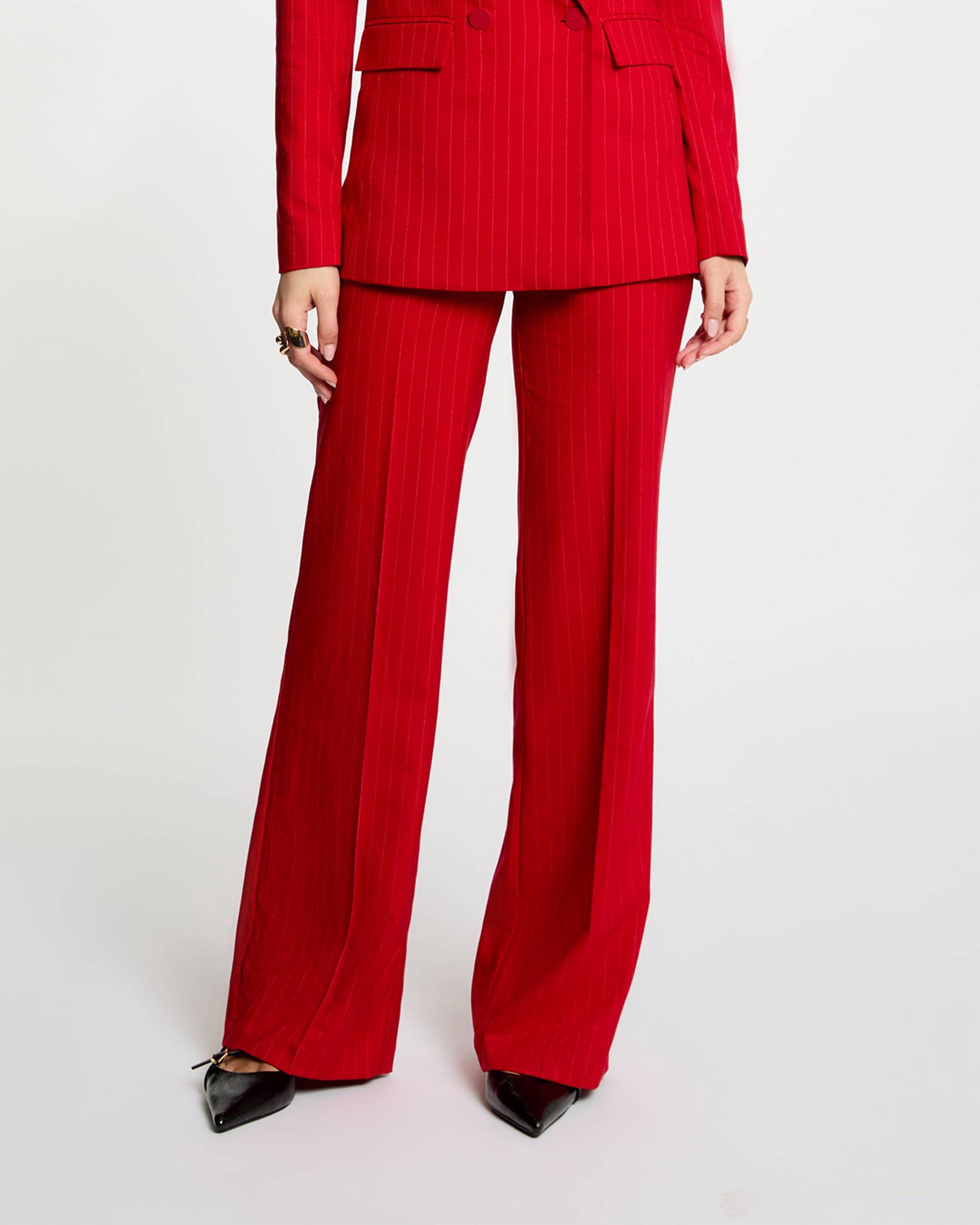 Imagem 0 de Calças com Corte a Direito de Cintura Subida com Pinças