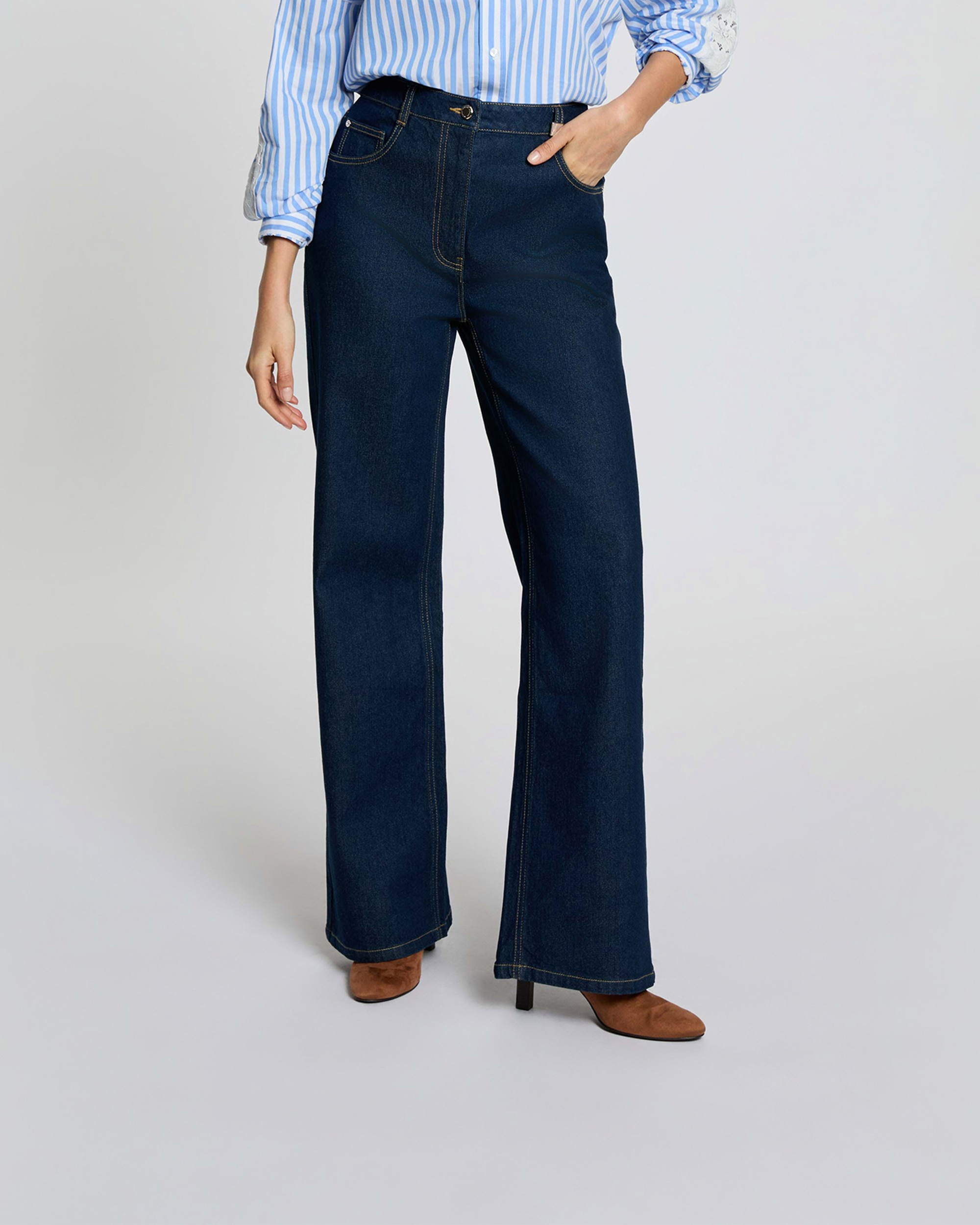 Imagem 0 de Jeans Largo de Cintura Subida