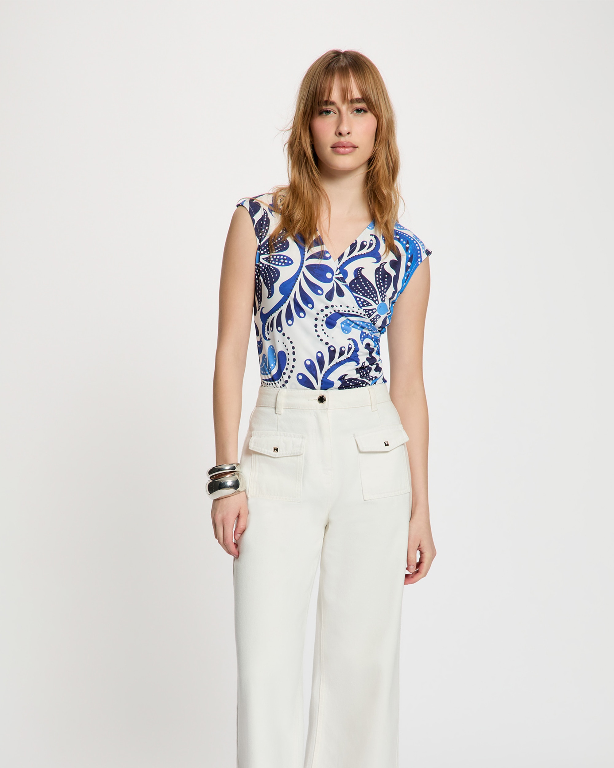 Imagem 0 de T-shirt Ajustada sem Mangas