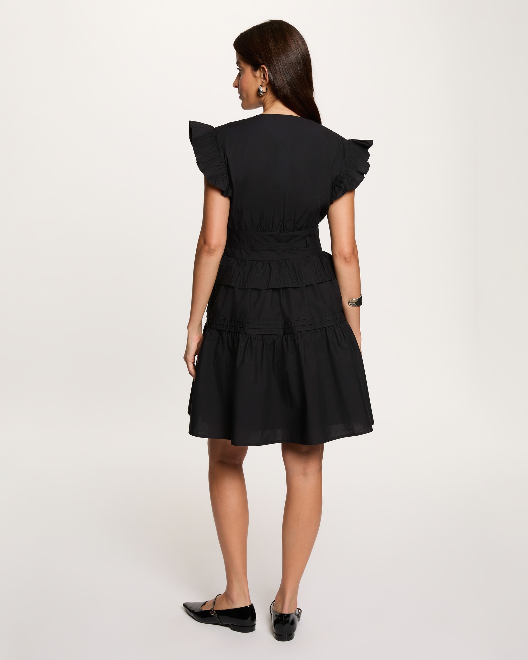 Vestido Curto com Decote em V e Manga com Folhos Preto-3