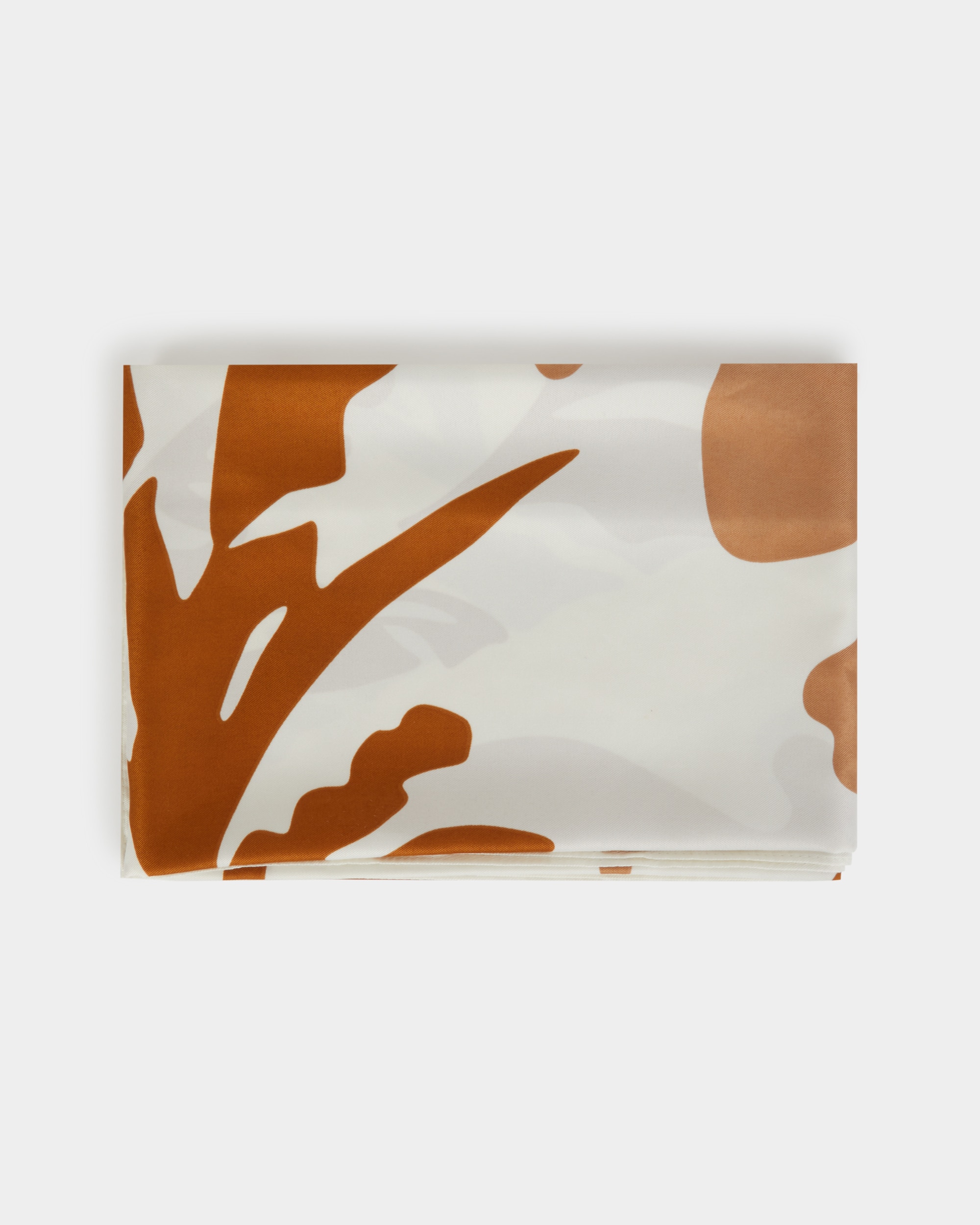 Imagem 0 de Écharpe Acetinada com Estampado Fantasia