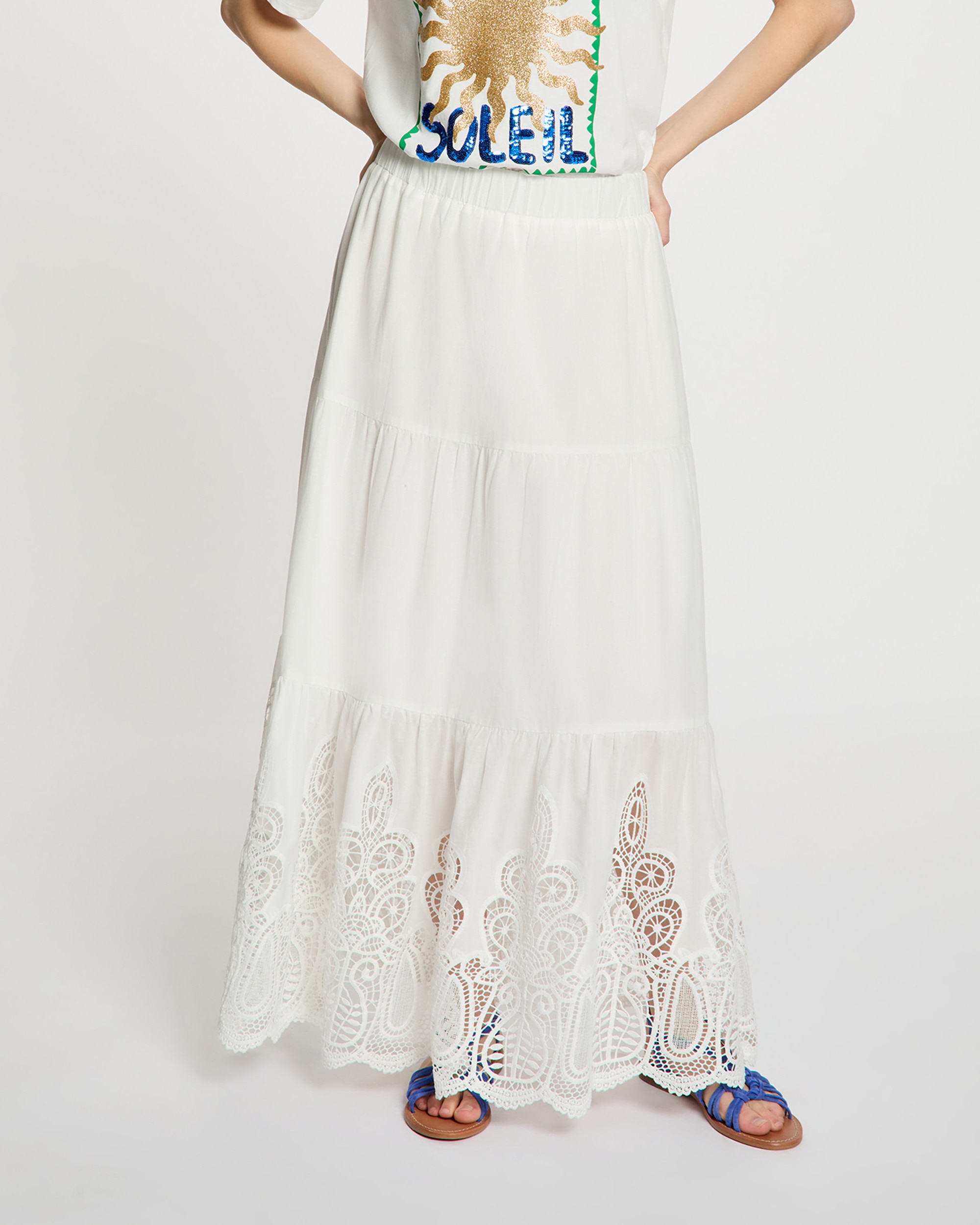 Imagem 0 de Saia Comprida com Detalhe de Renda