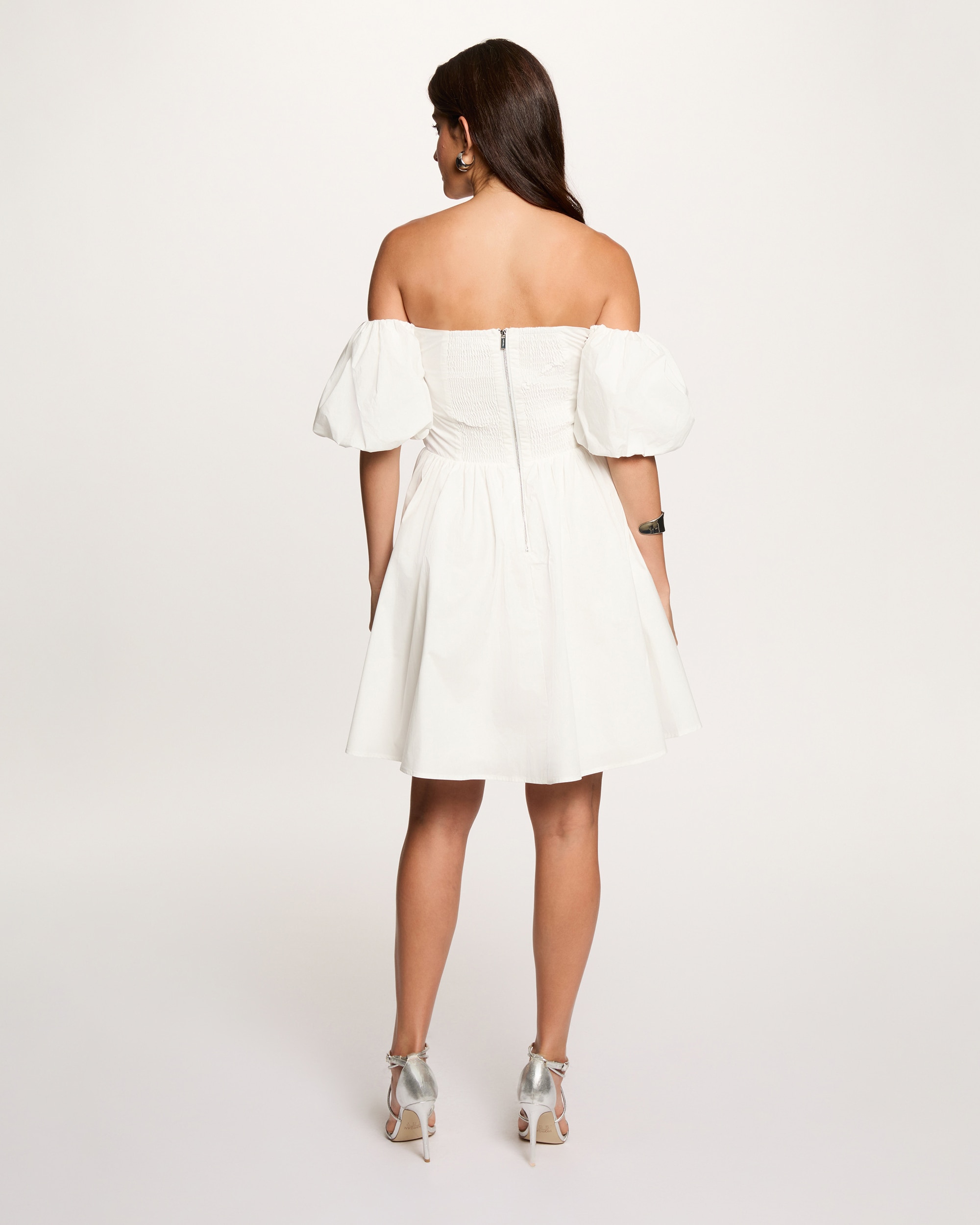 Vestido Curto com Mangas Abalonadas Branco-3