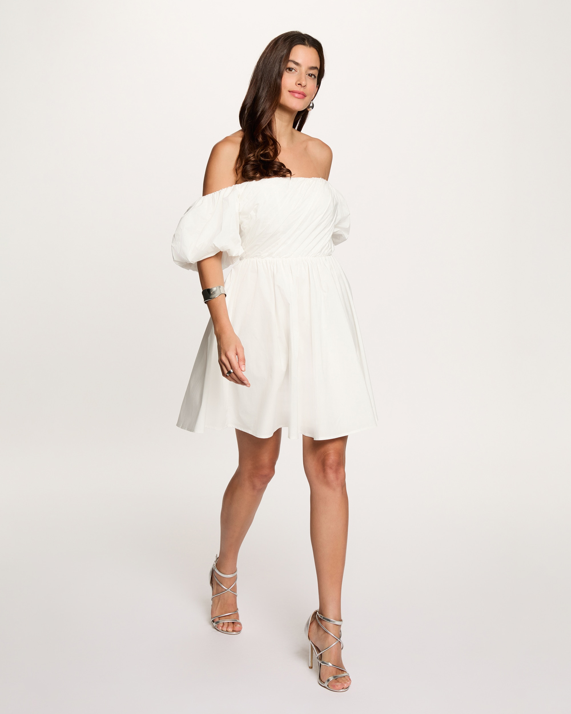 Vestido Curto com Mangas Abalonadas Branco-4
