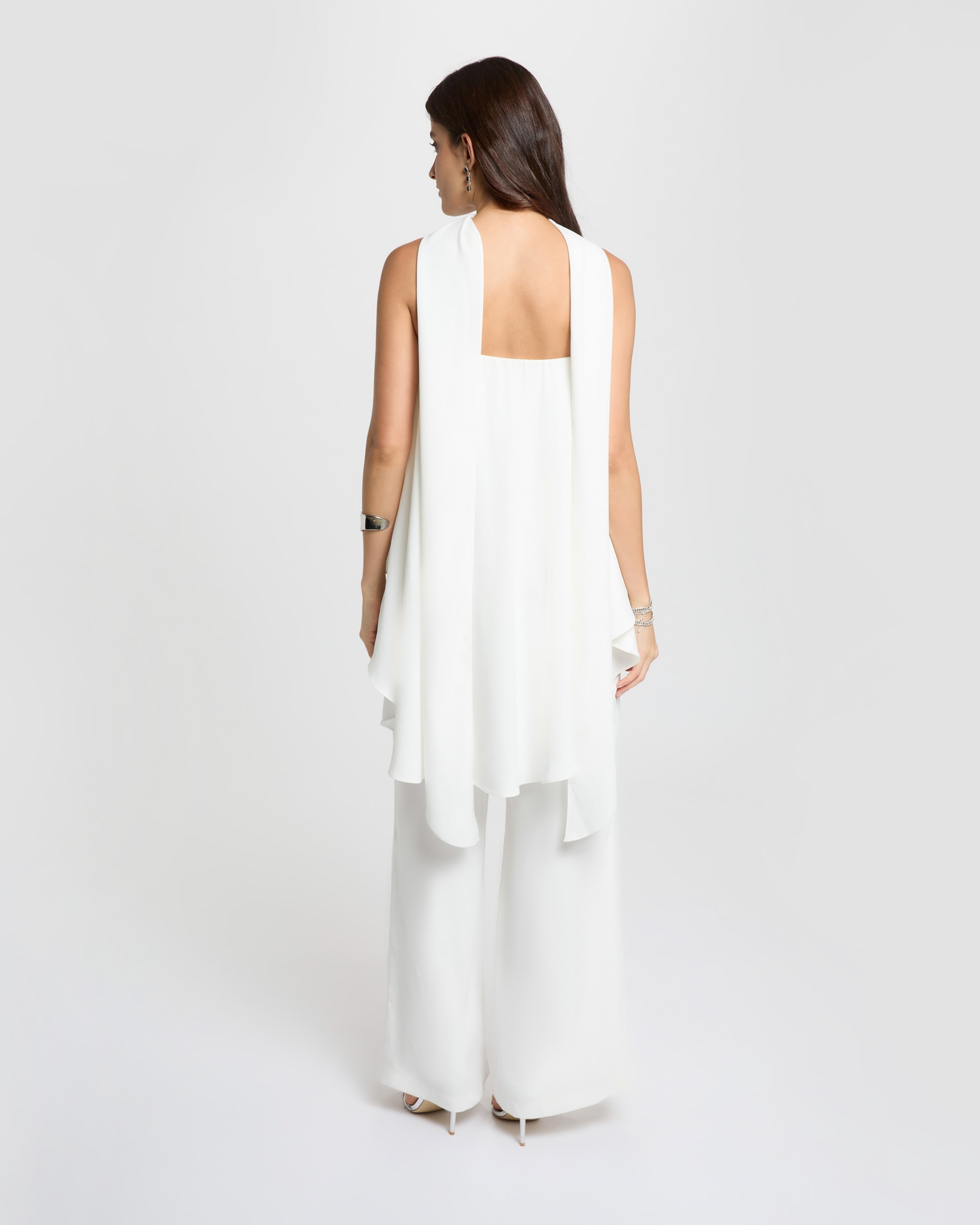 Macacão Fluido com Decote Bustier Branco-3