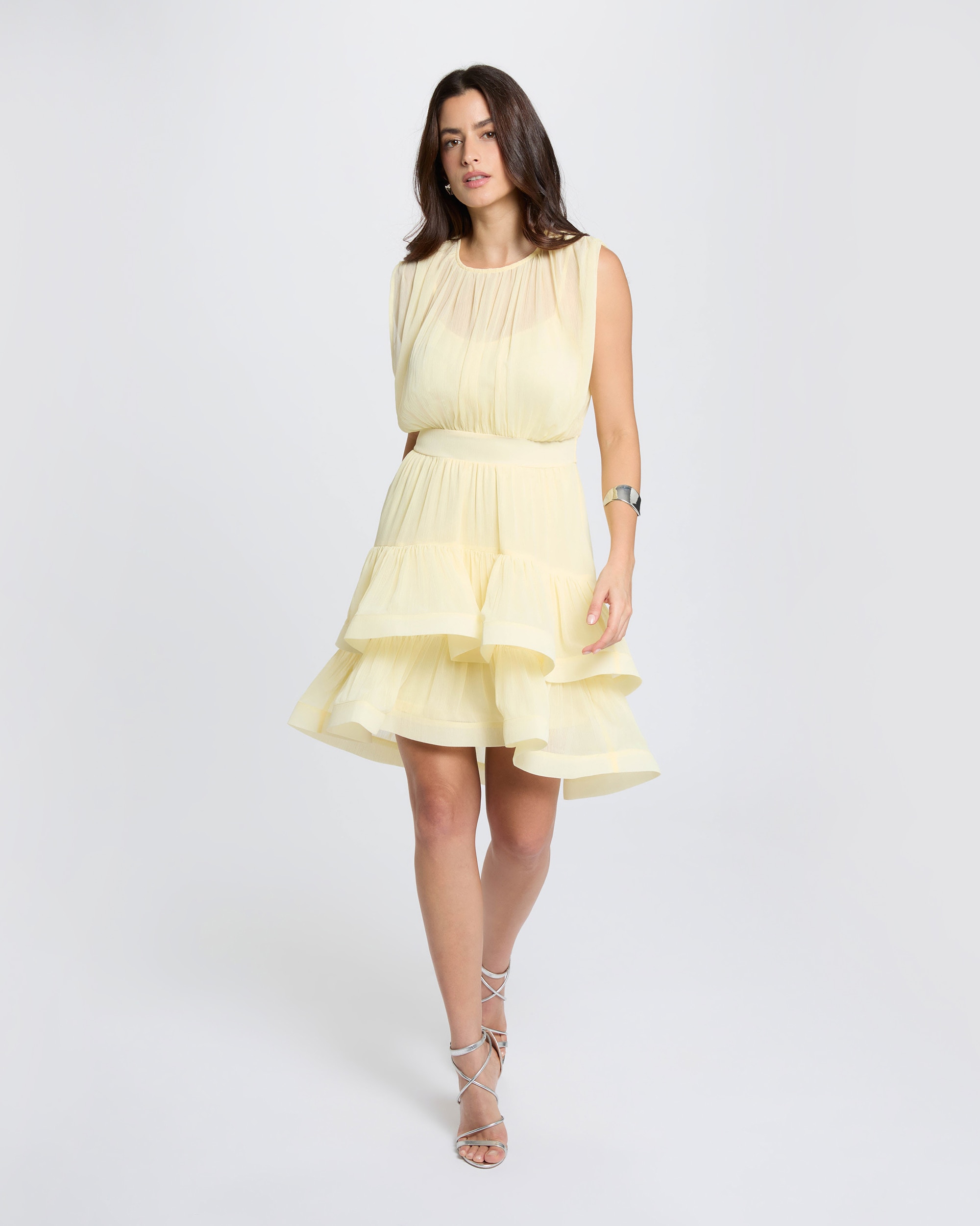 Vestido Curto com Gola Alta Amarelo-4
