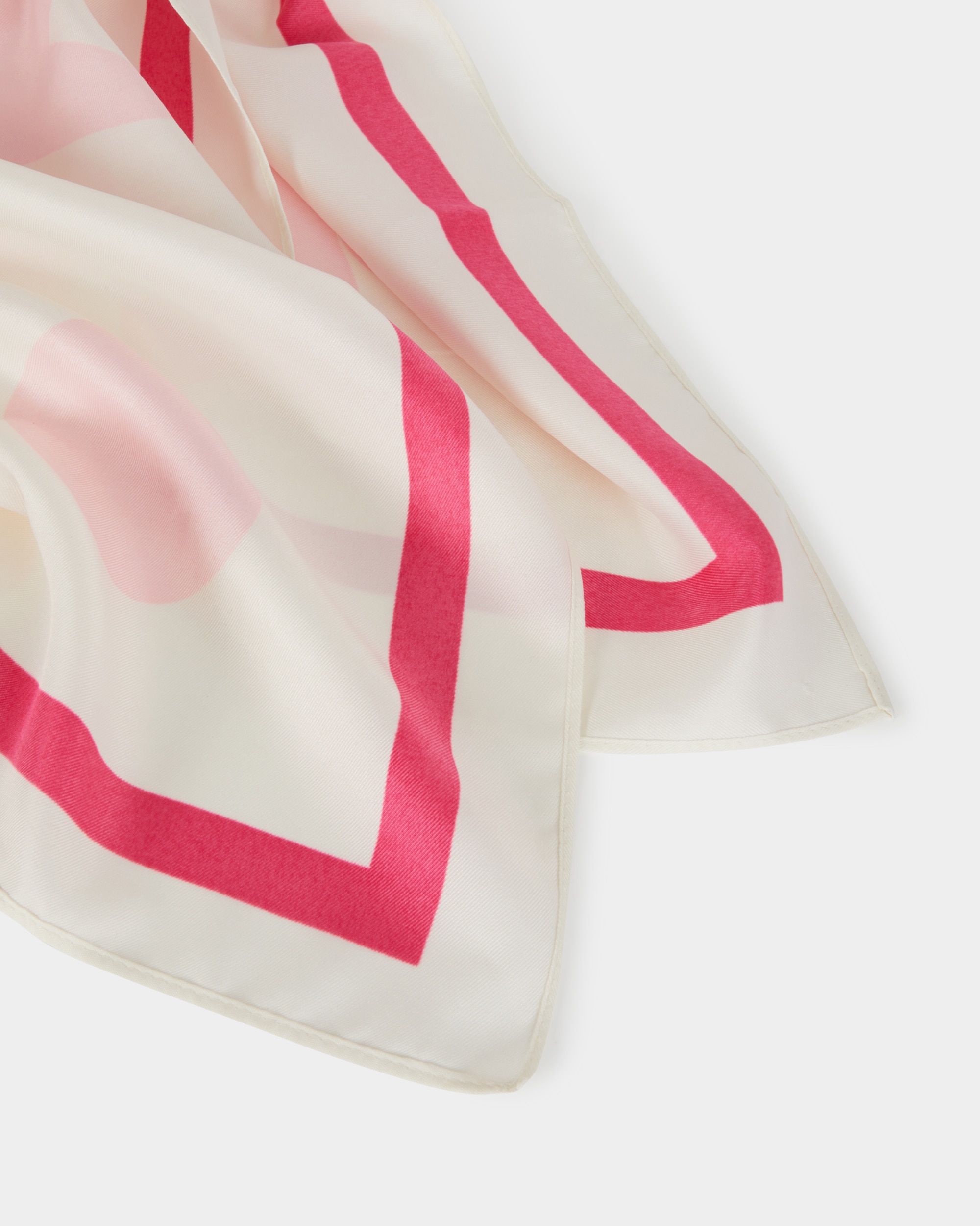 Écharpe Acetinada com Estampado Fantasia Rosa-3