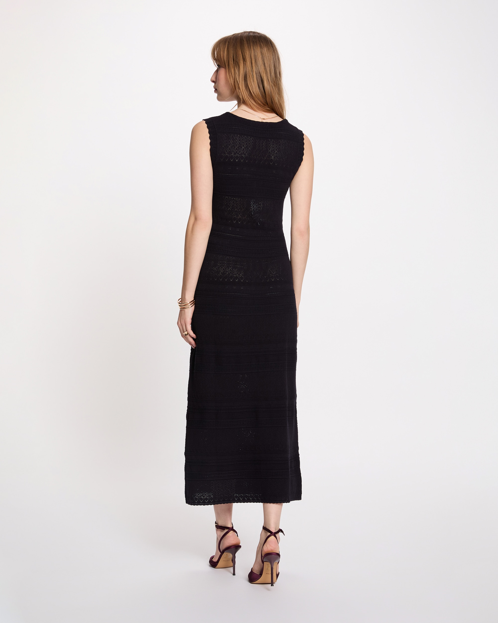 Vestido Midi com Decote em V Preto-3