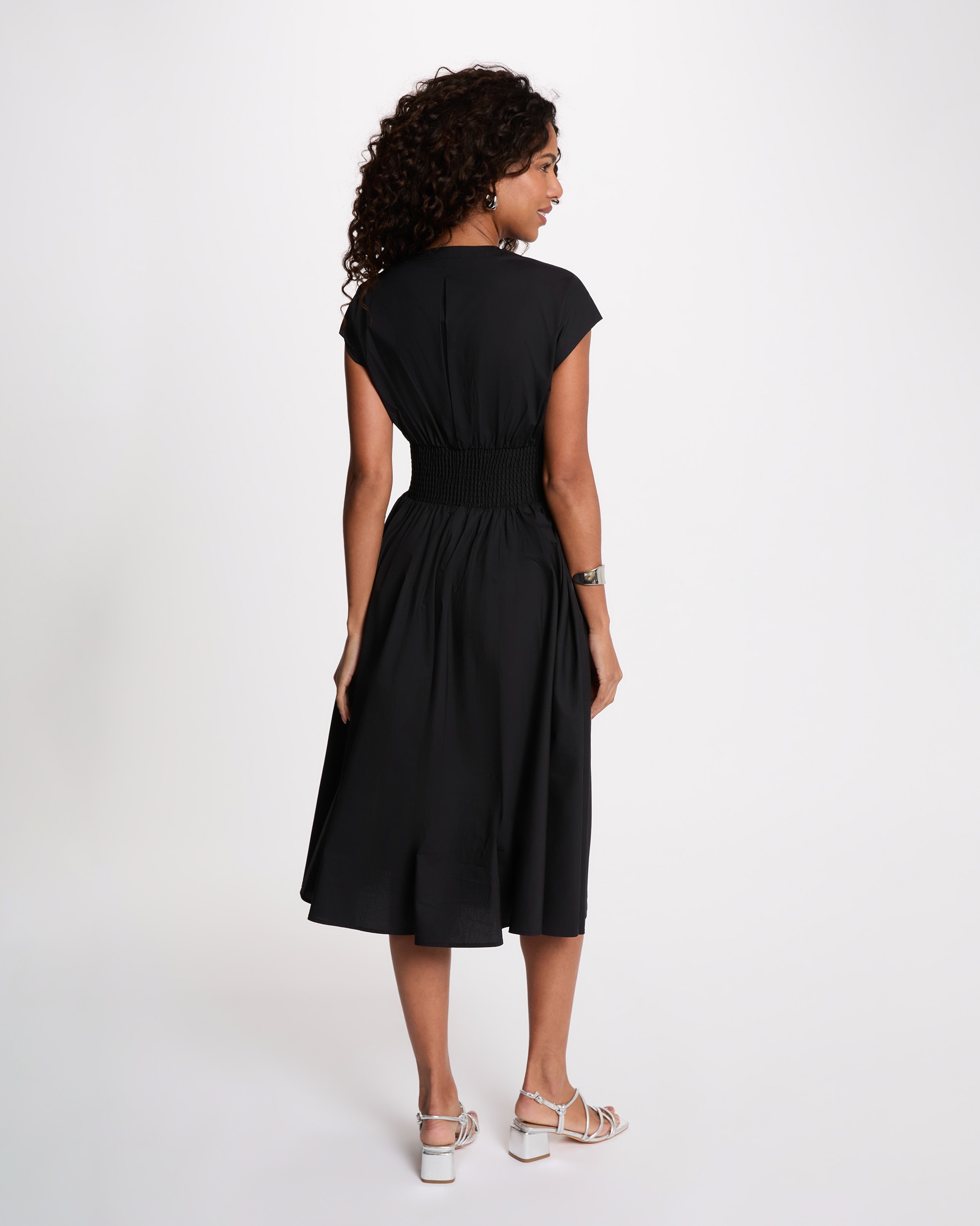Vestido Midi com Fivelas Preto-3