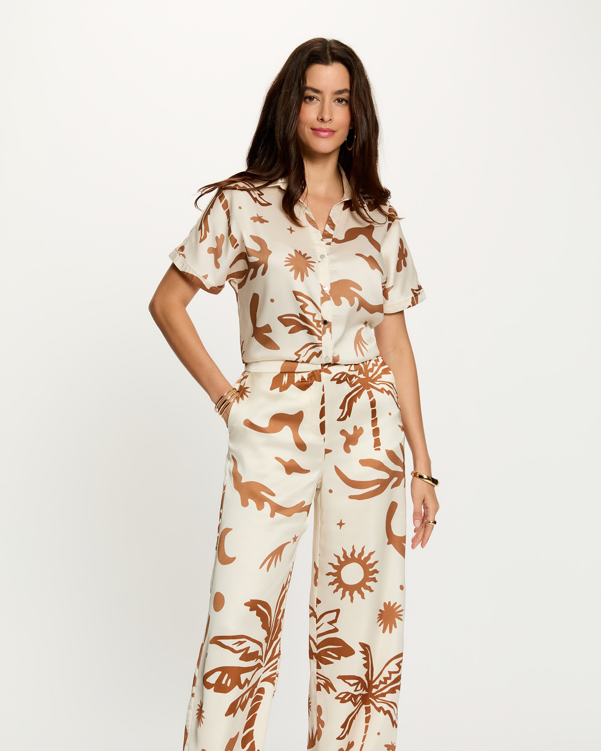 Imagem 0 de Camisa Acetinada com Estampado