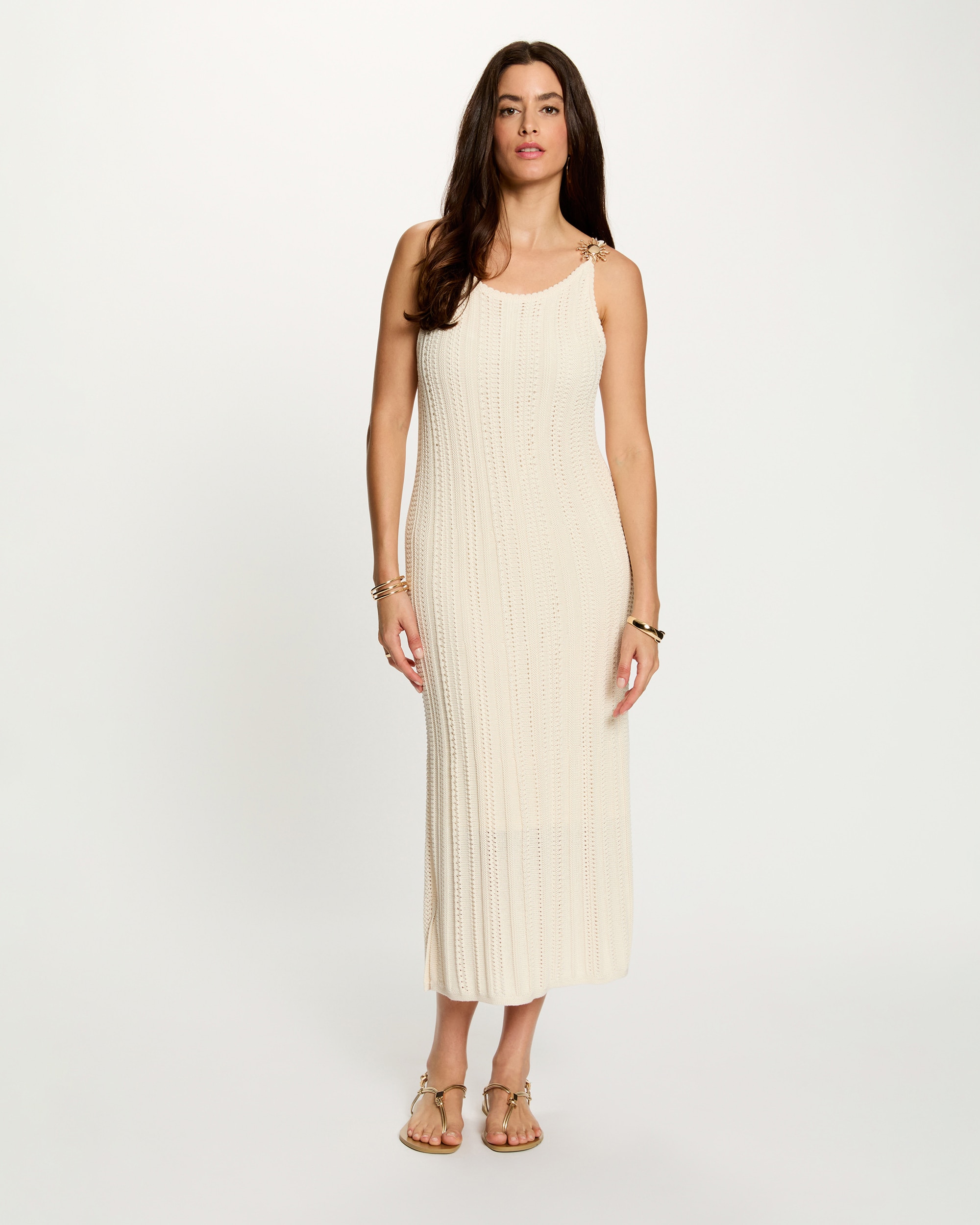 Imagem 0 de Vestido Curto de Malha Fina com Alças