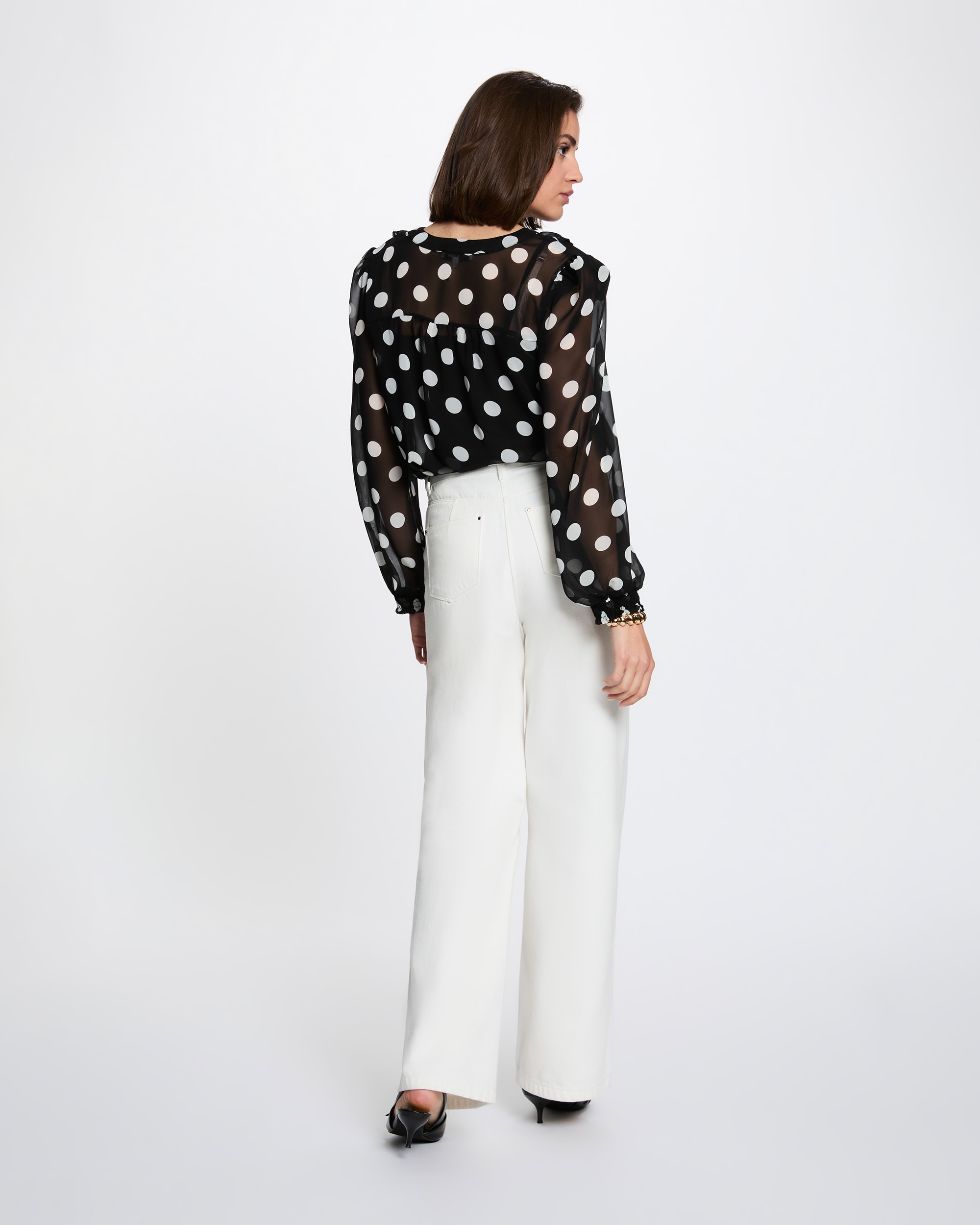 Blusa com Folhos Branco / Preto-3