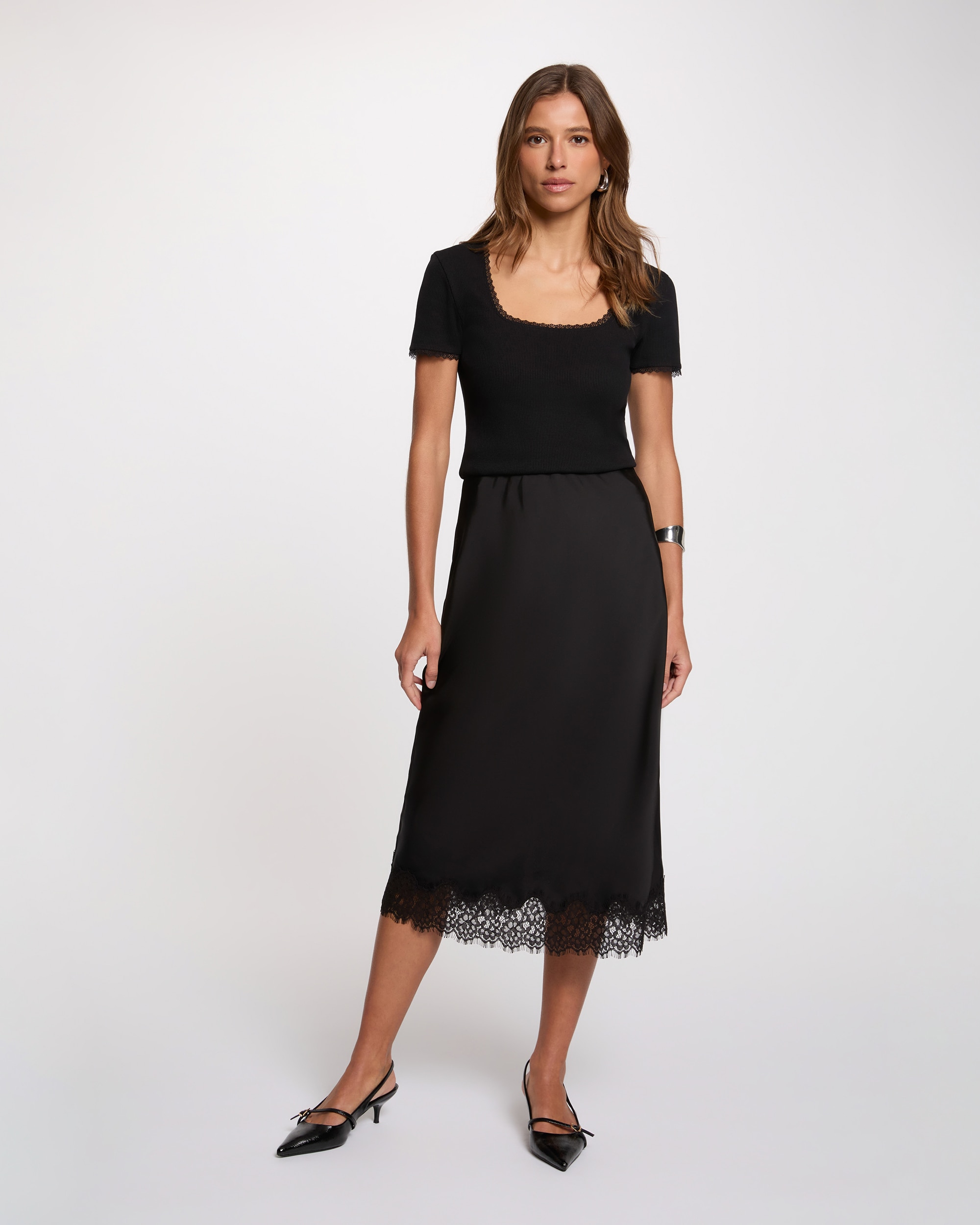 Saia Comprida de Renda Preto-4