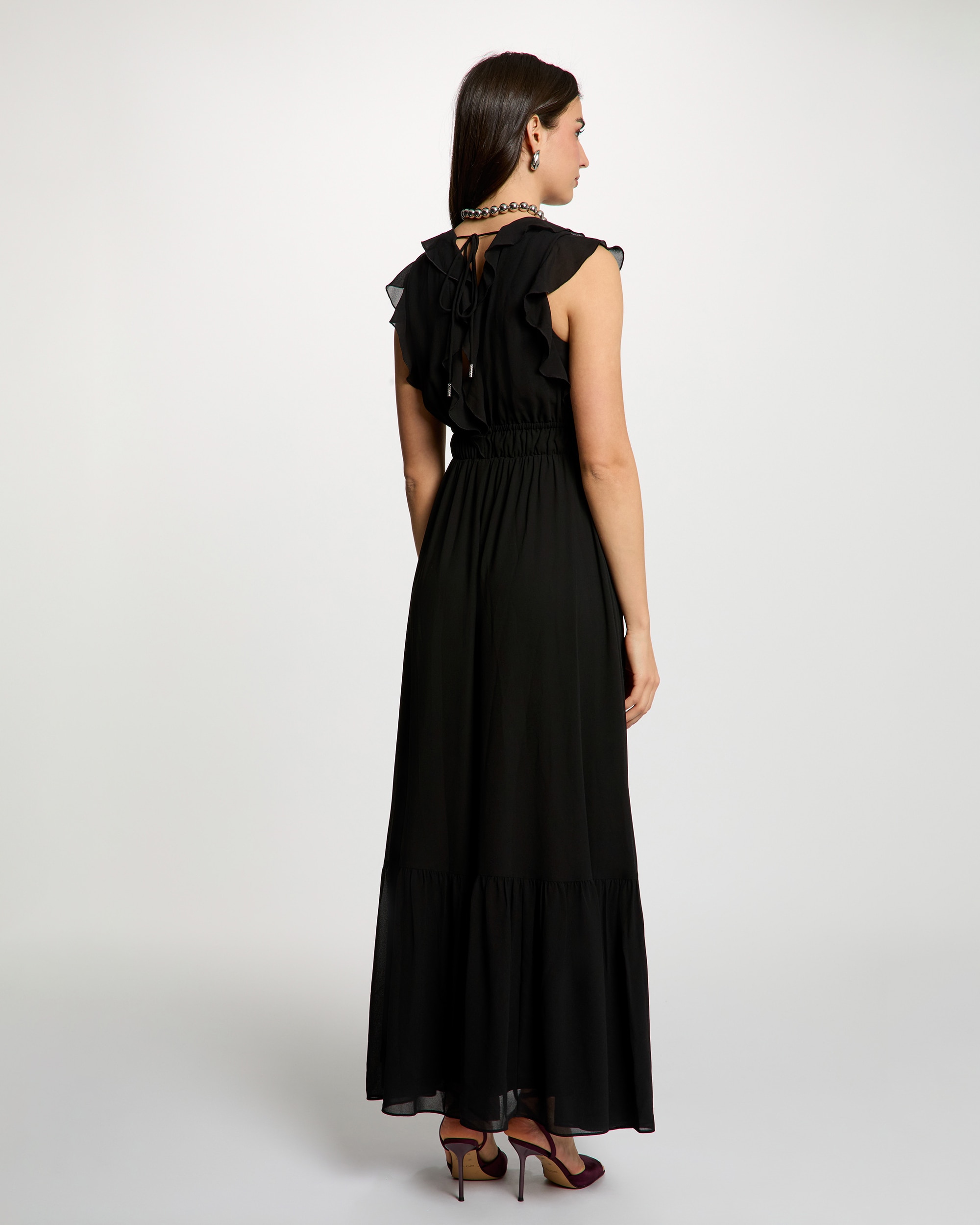 Vestido Comprido com Decote em V Preto-3
