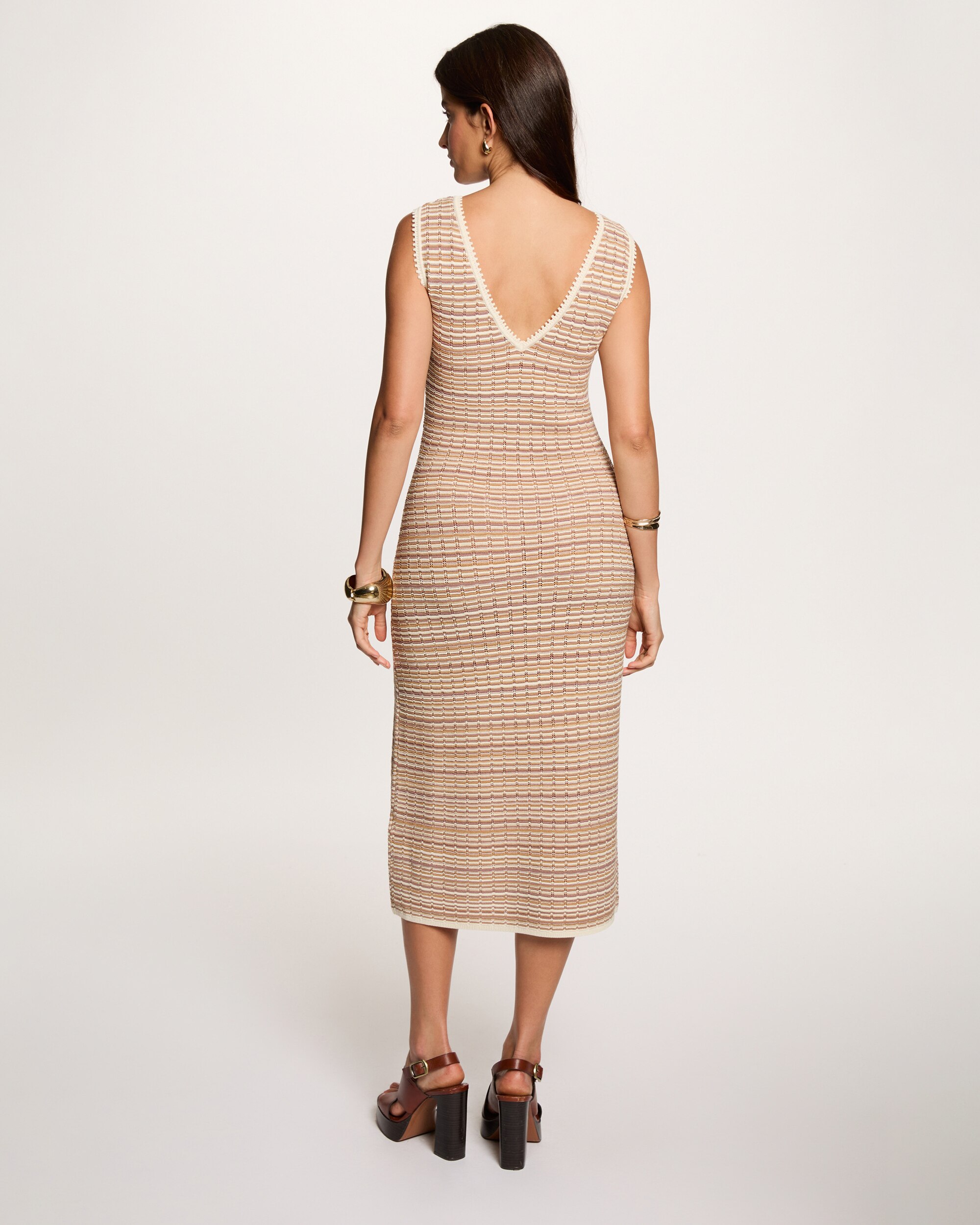 Vestido Curto de Malha Fina com Alças Largas Bege-3