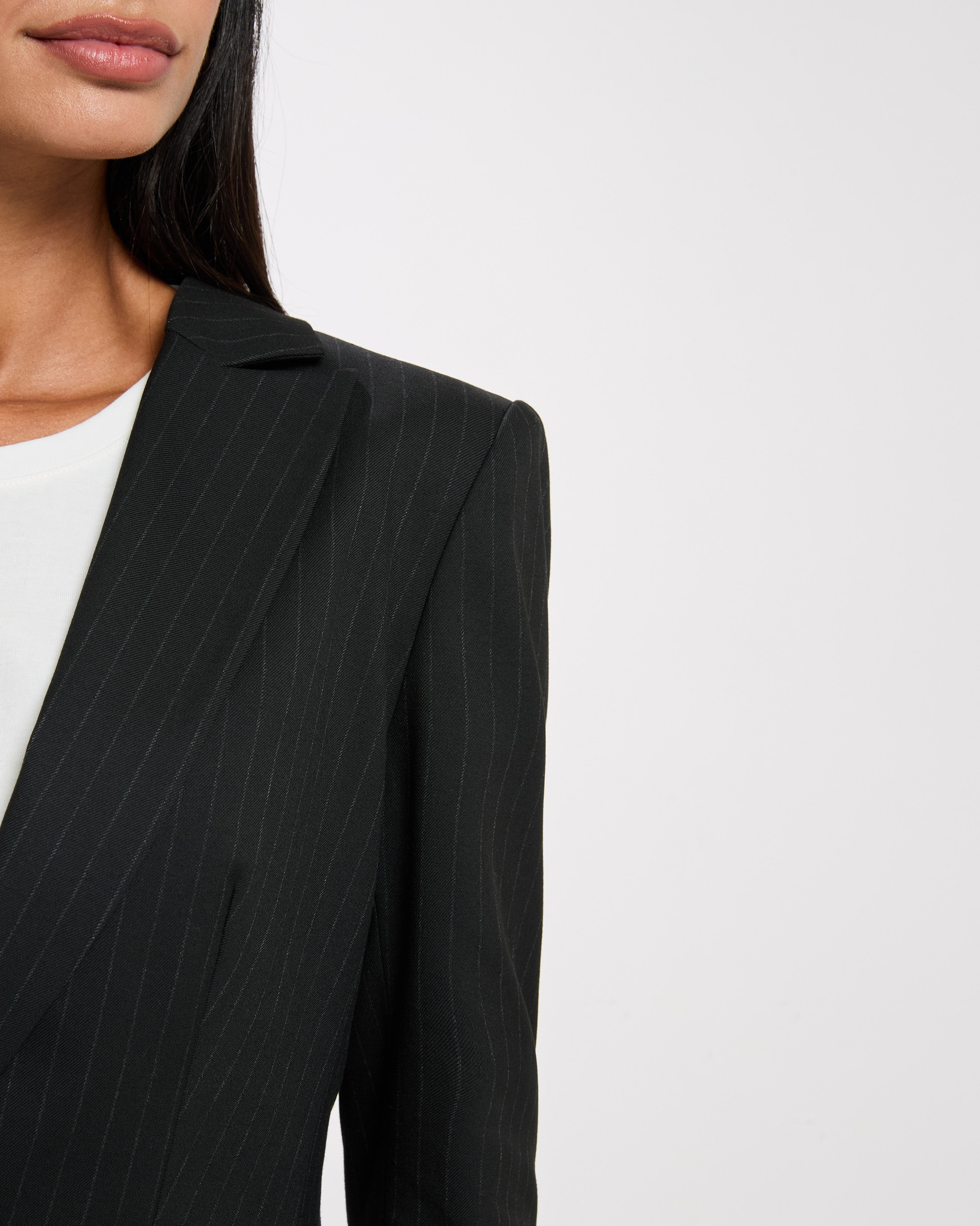 Blazer com Lapelas Preto-4