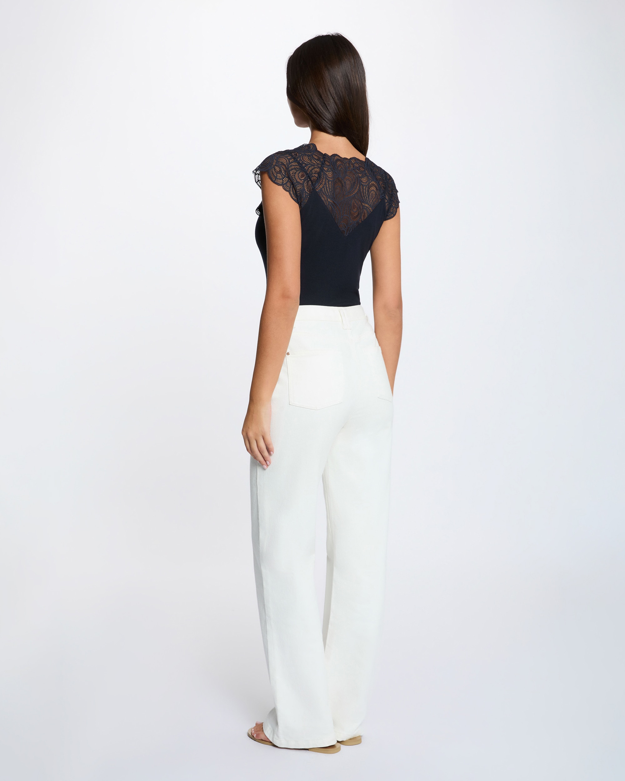 Top com Detalhe de Renda Azul-marinho-3