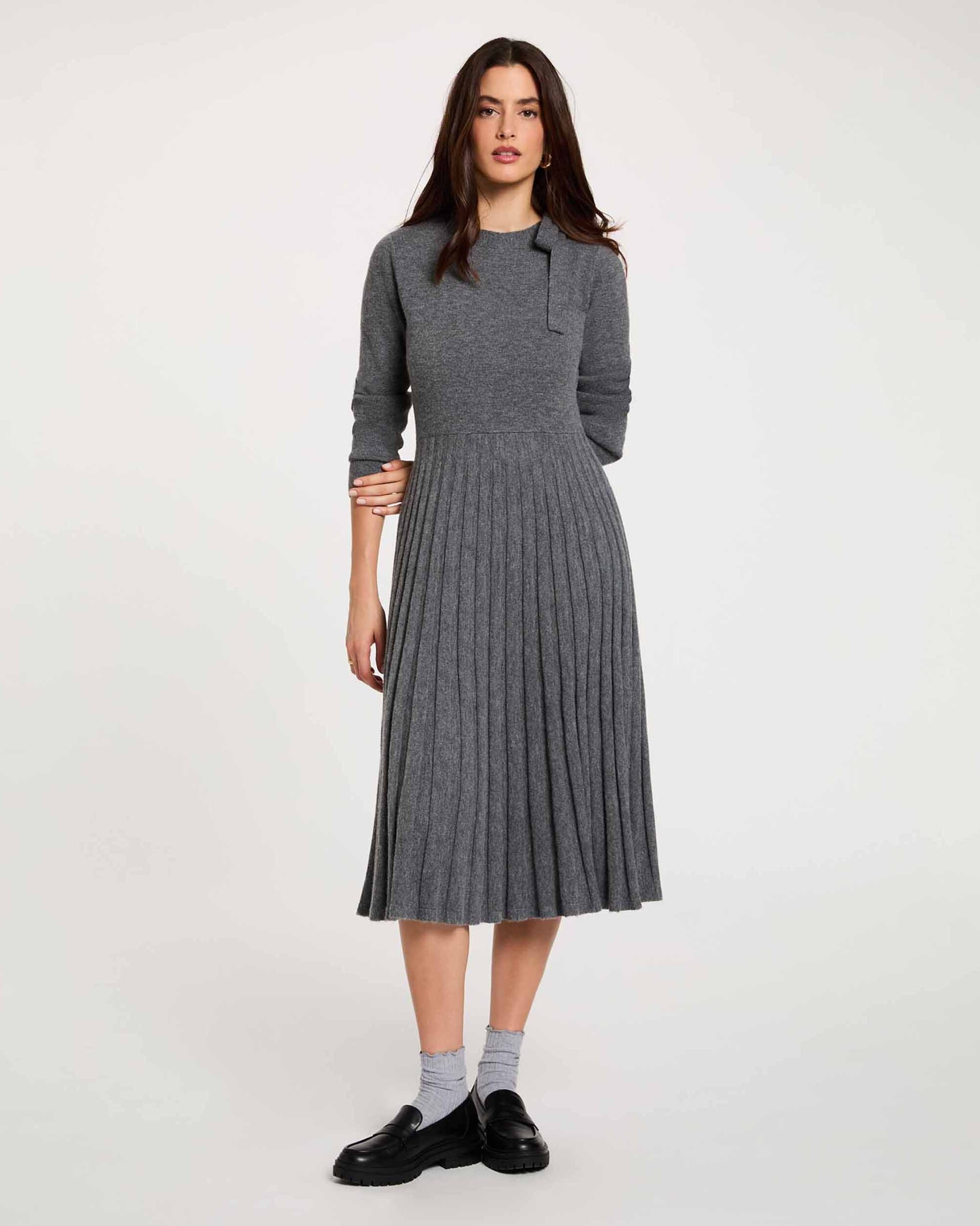 Imagem 0 de Vestido Midi em Malha de Lã