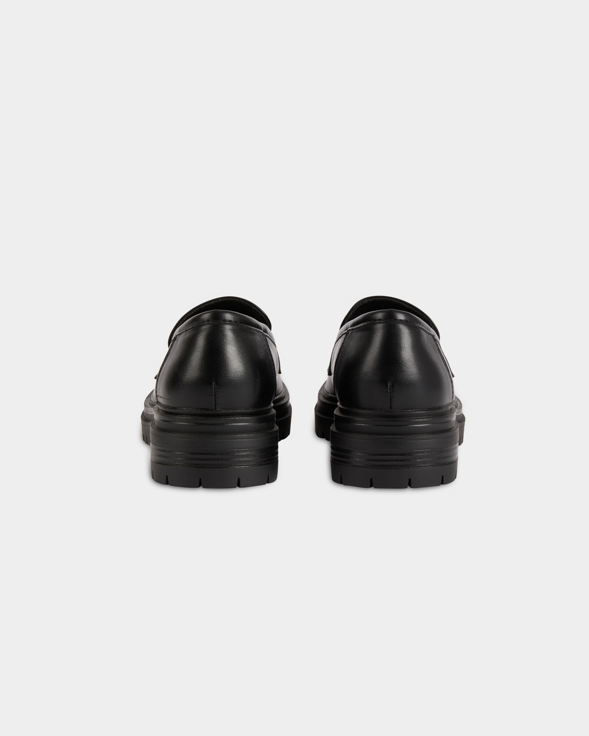 Mocassins com Sola Track Preto-2