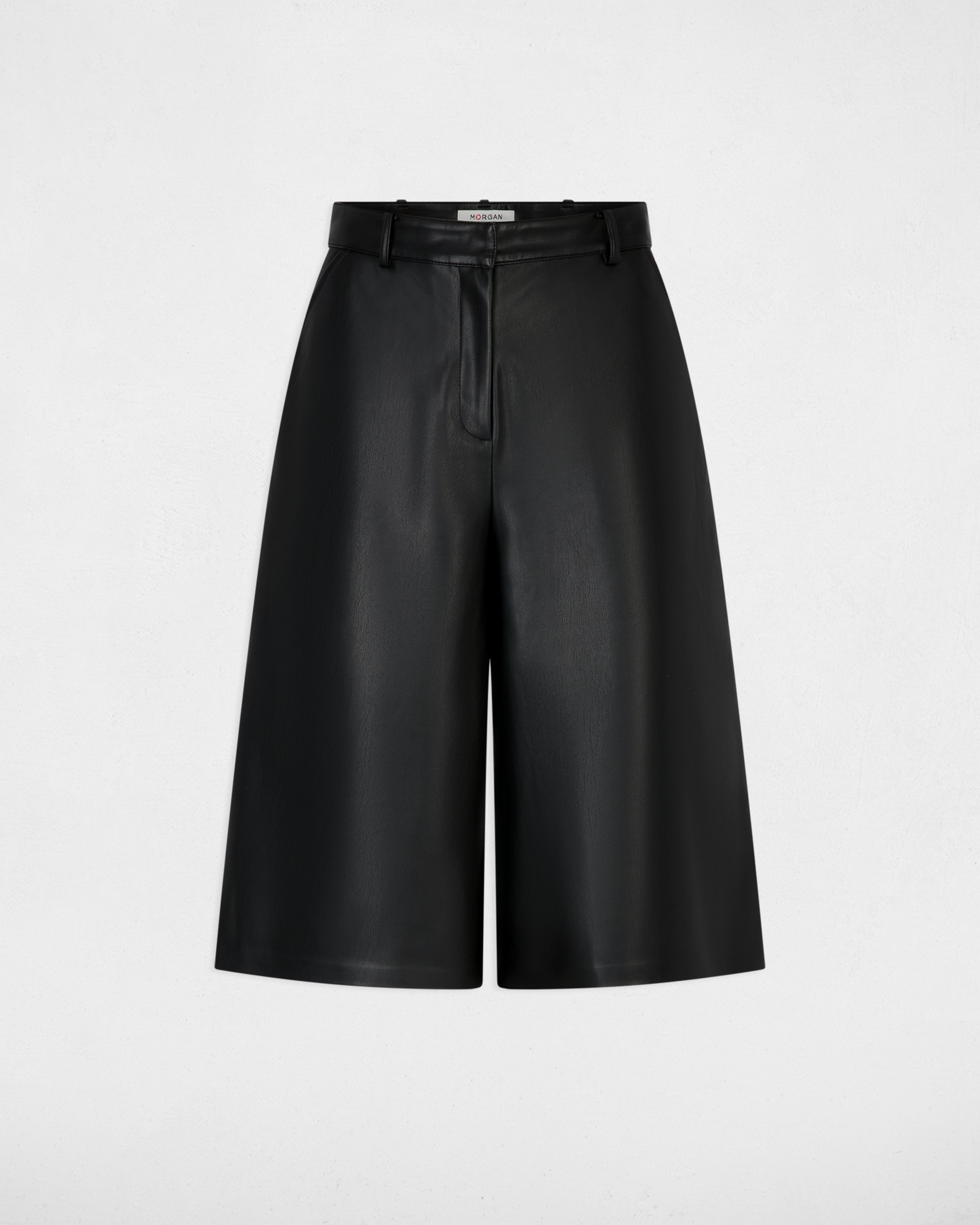 Bermudas de Cintura Subida Preto-2