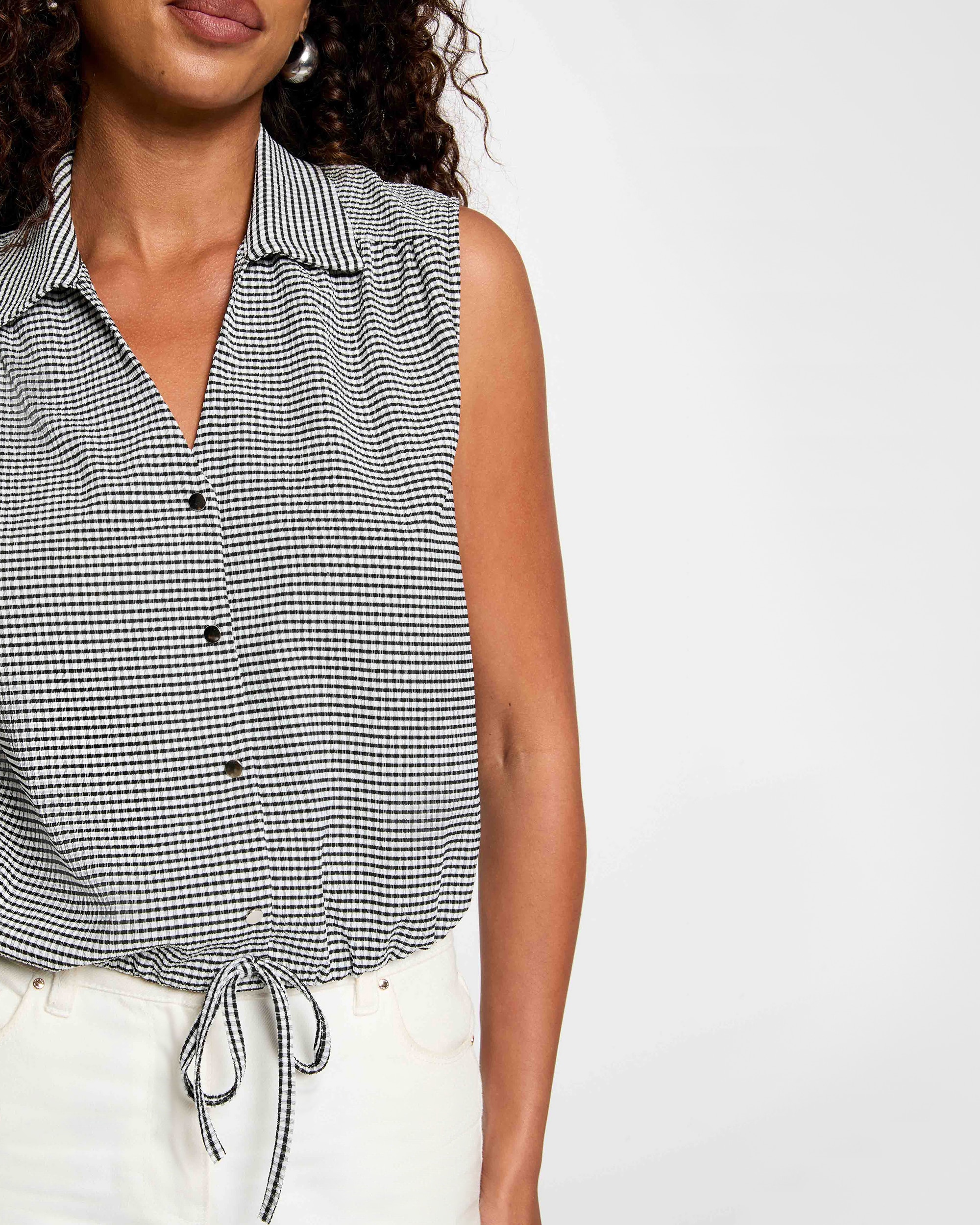 Camisa com Estampado Às Riscas Preto-5