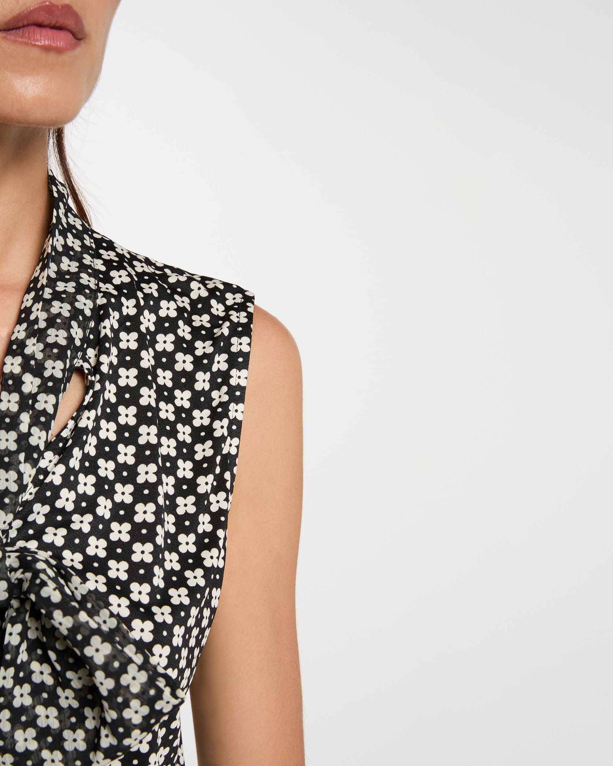 Blusa sem Mangas com Laço Multicolor-5