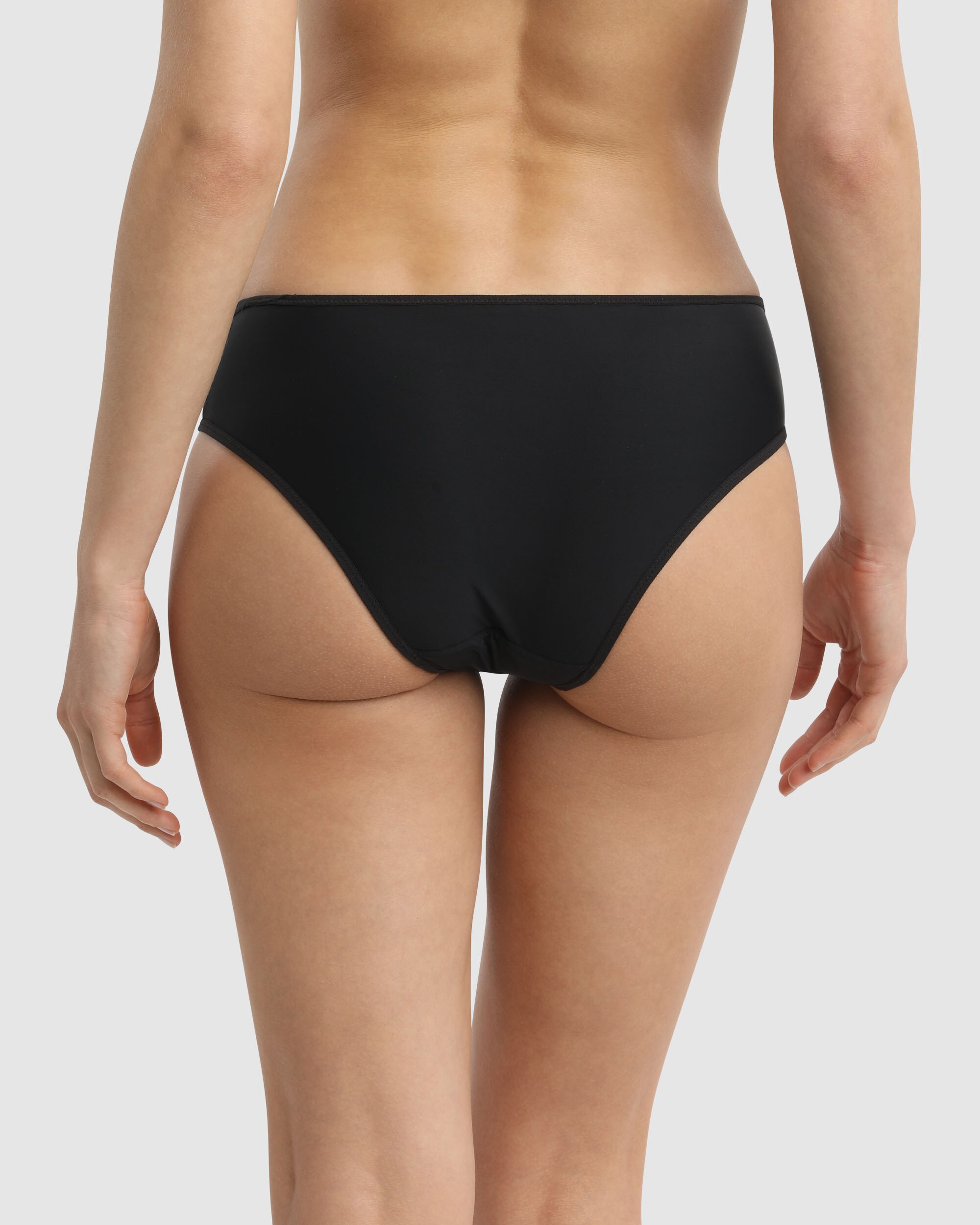 Cueca Clássica Generous com Bordado Preto-2