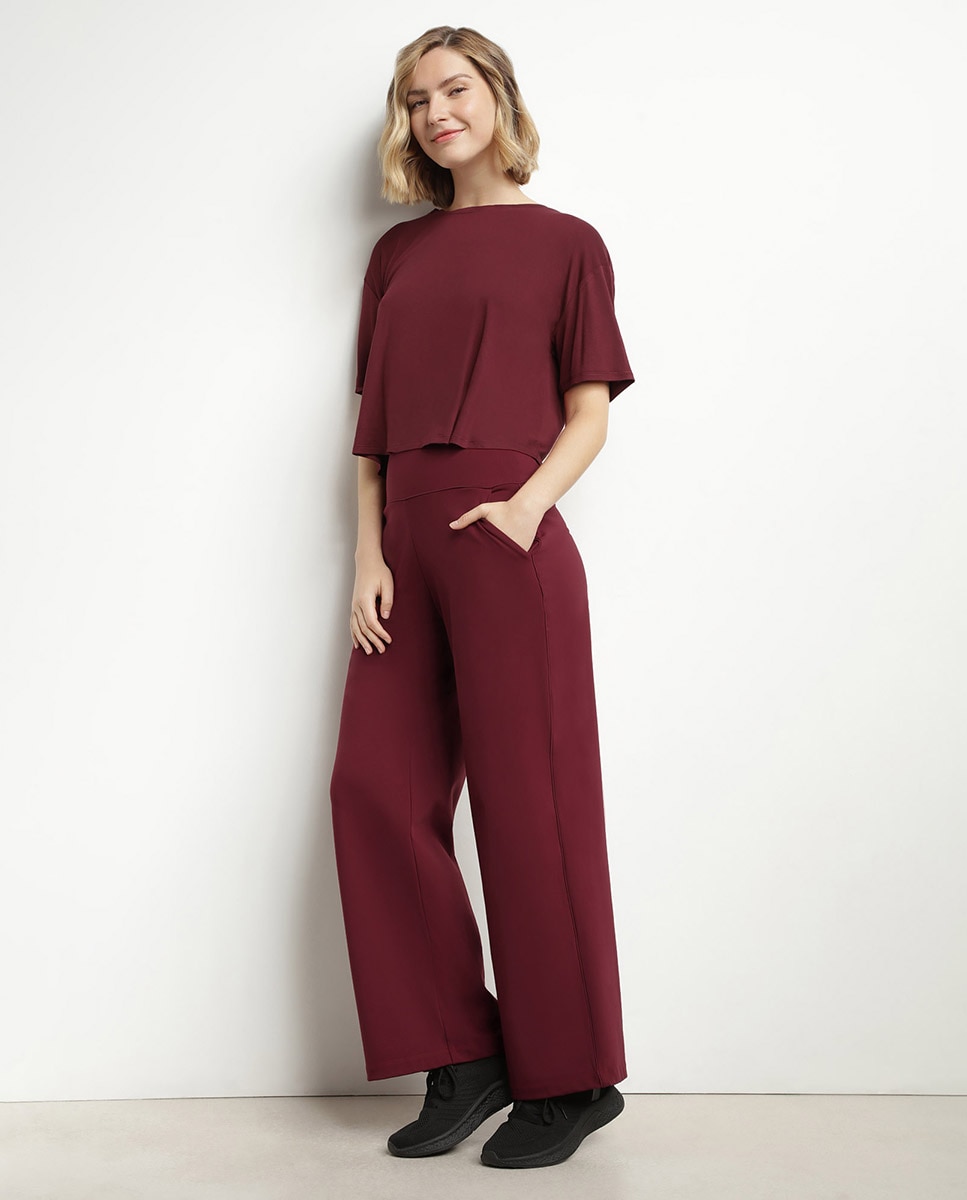 T-shirt Desportiva Curta Suave com Abertura Posterior Bordeaux-3