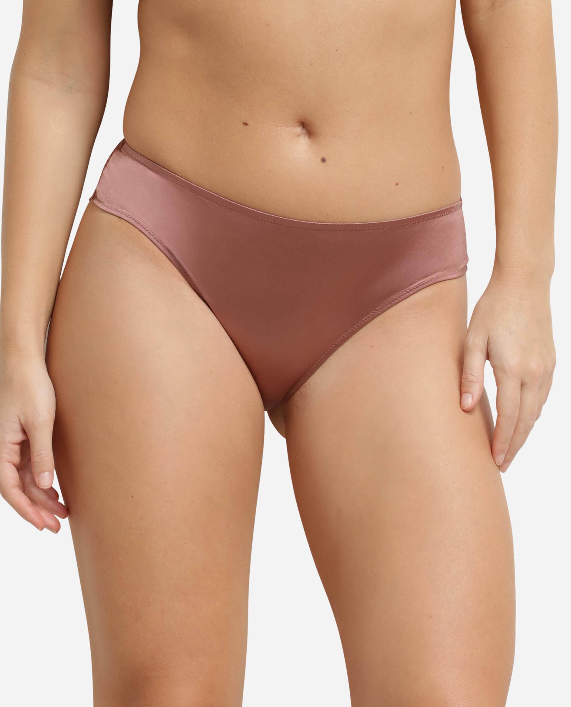 Imagem 0 de Cueca Clássica em Cetim e Renda Floral