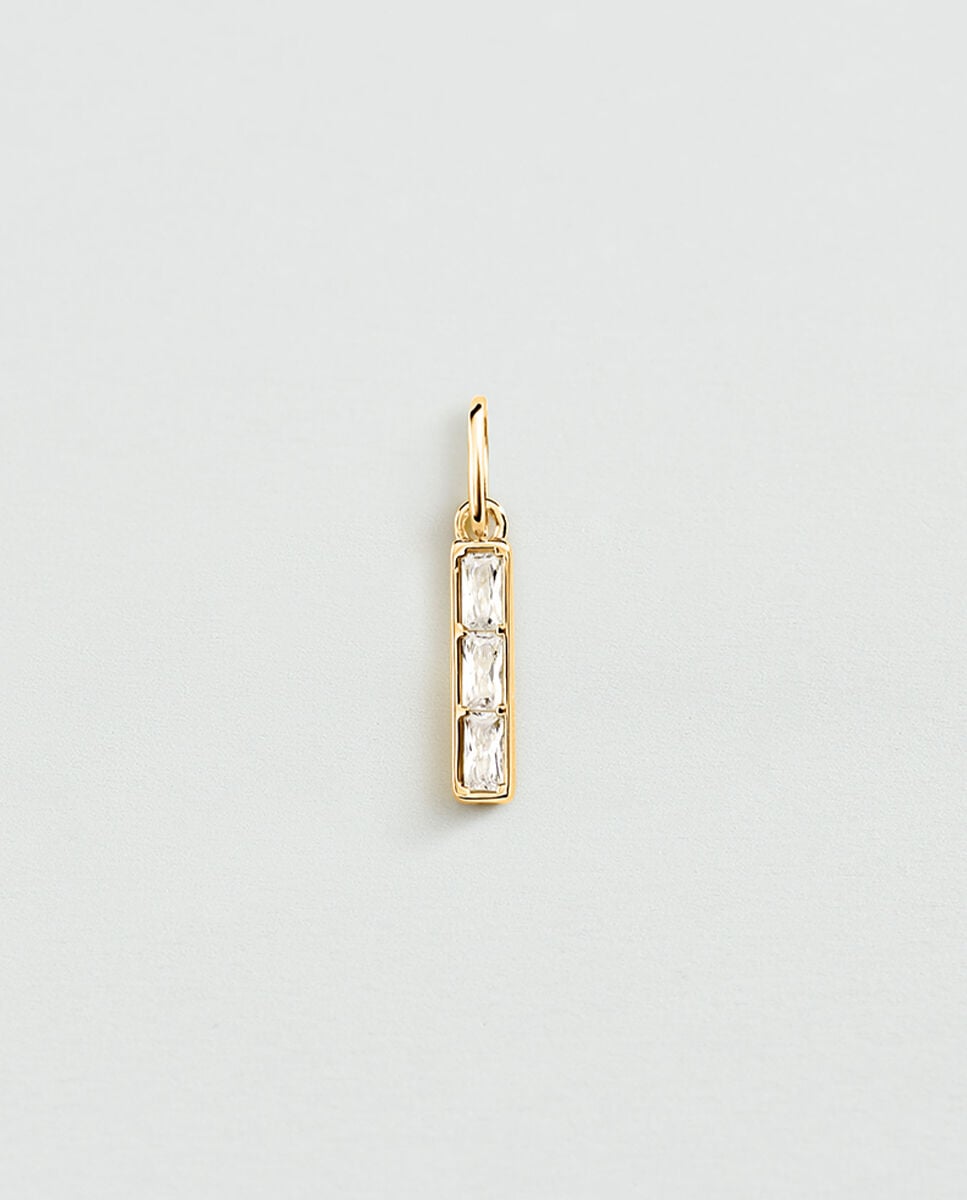 Imagem 0 de Pendente Lucky Retangular com Acabamento em Ouro e Três Zircônias em Corte Baguete