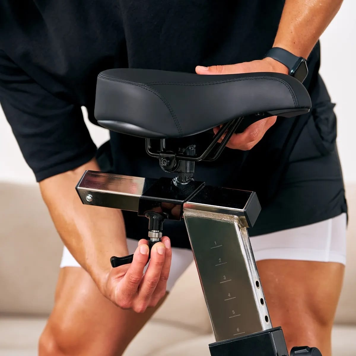Bicicleta estática PRESIDIO Hammer com envio, montagem e ativação incluído Preto-4