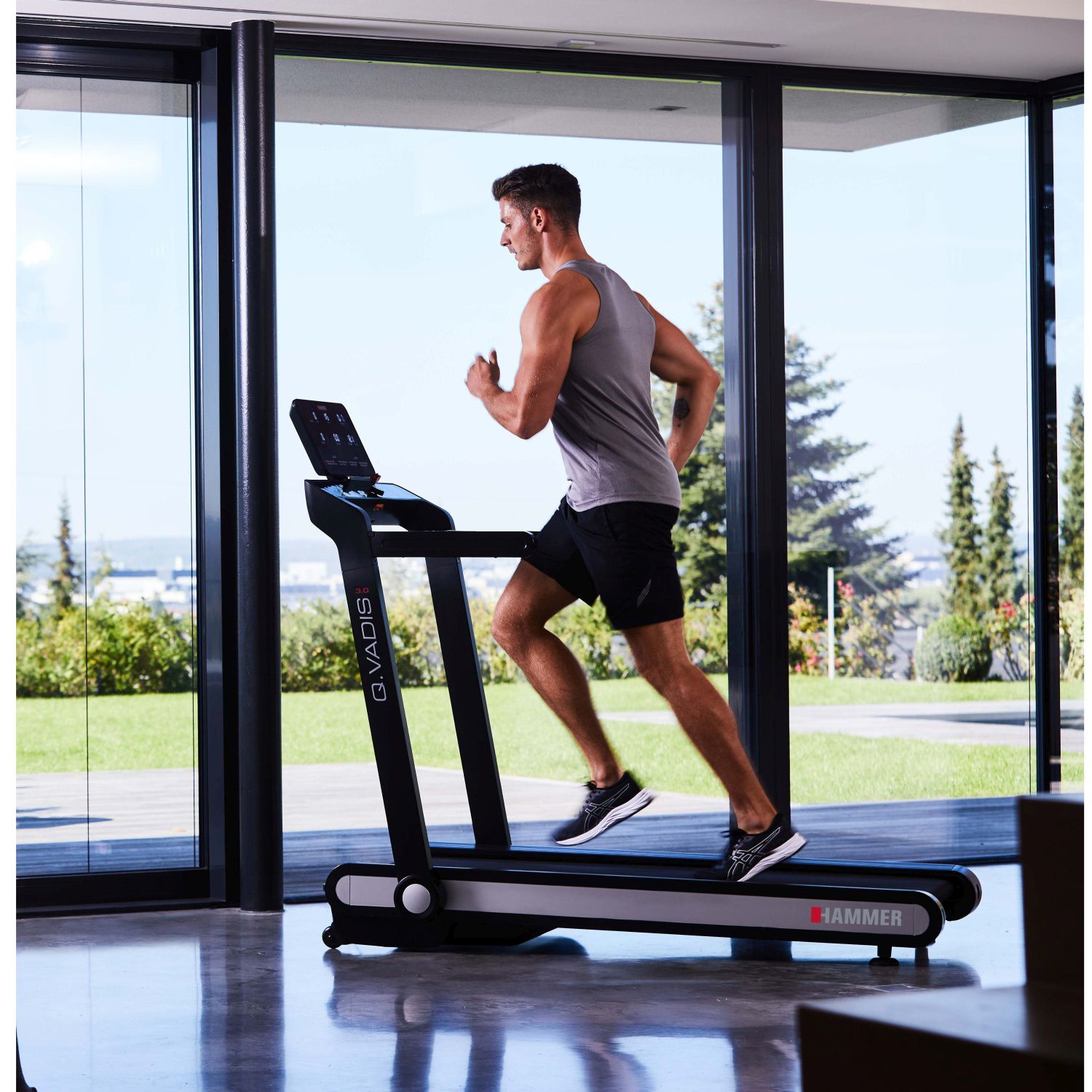 Passadeira de correr Q. VADIS 3.0 Hammer com envio, montagem e ativação incluído Preto-4
