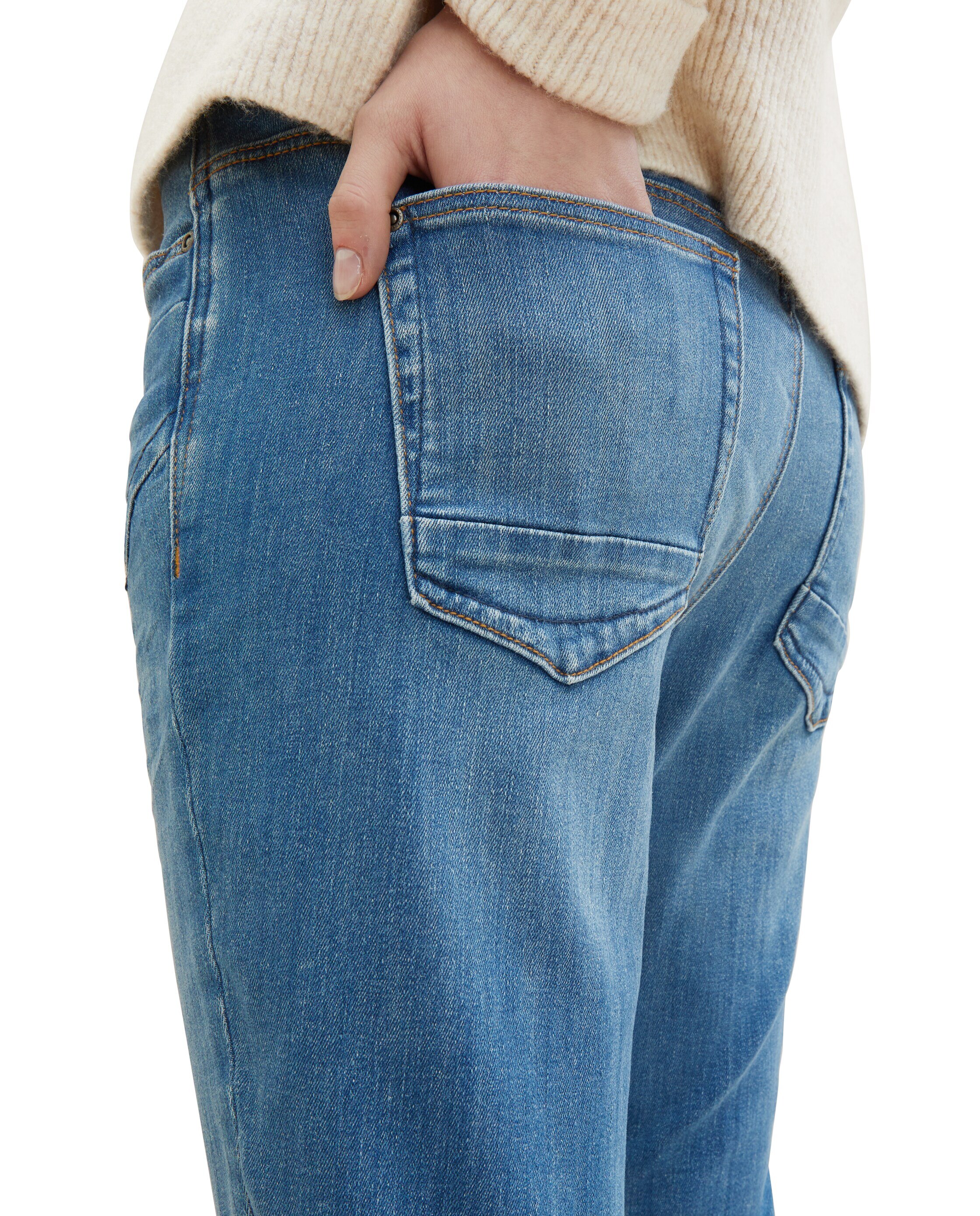 Jeans com Corte Relaxed Tapered de Cintura Média Azul-6