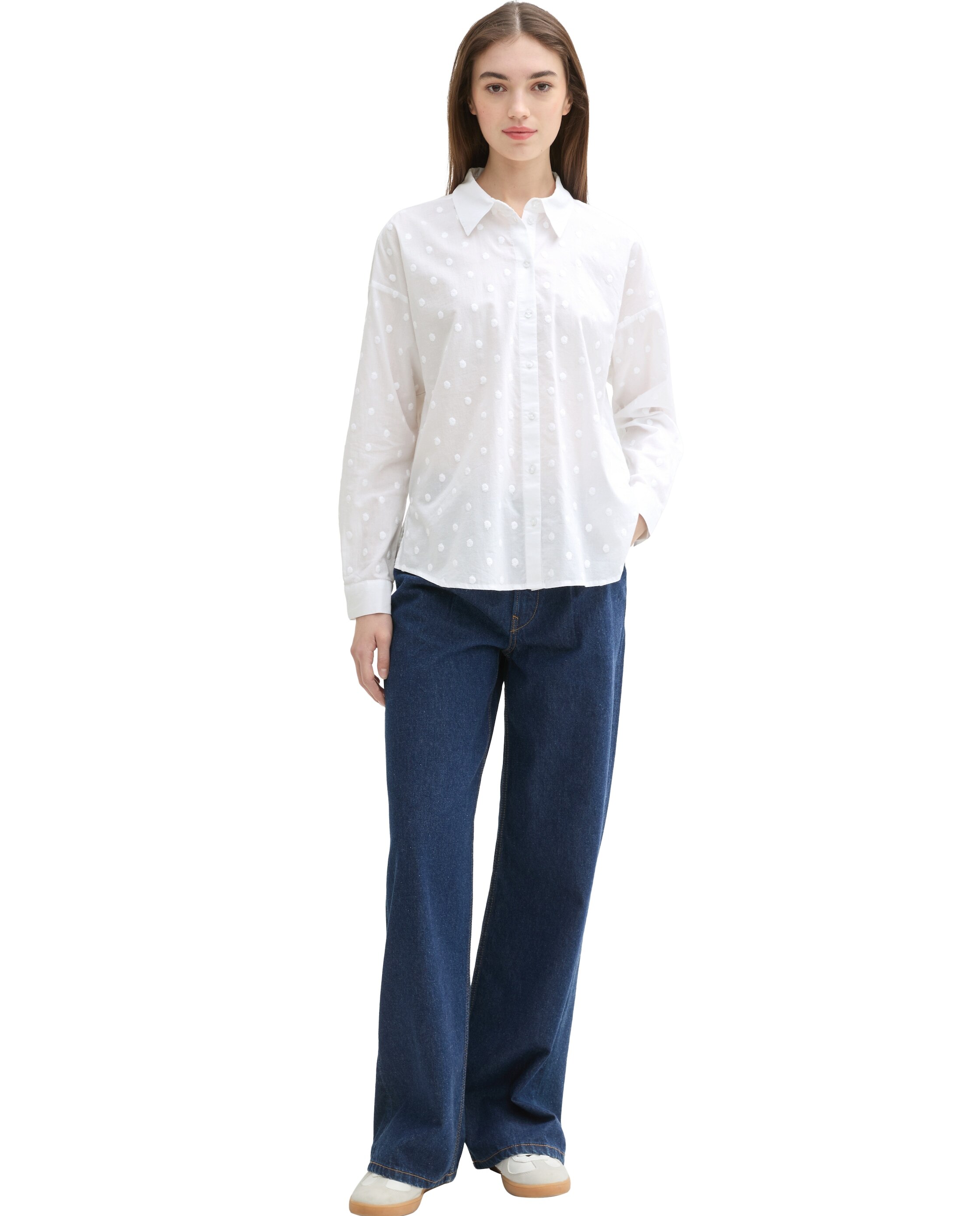 Camisa com Bolinhas Bordadas e Manga Comprida Branco-3