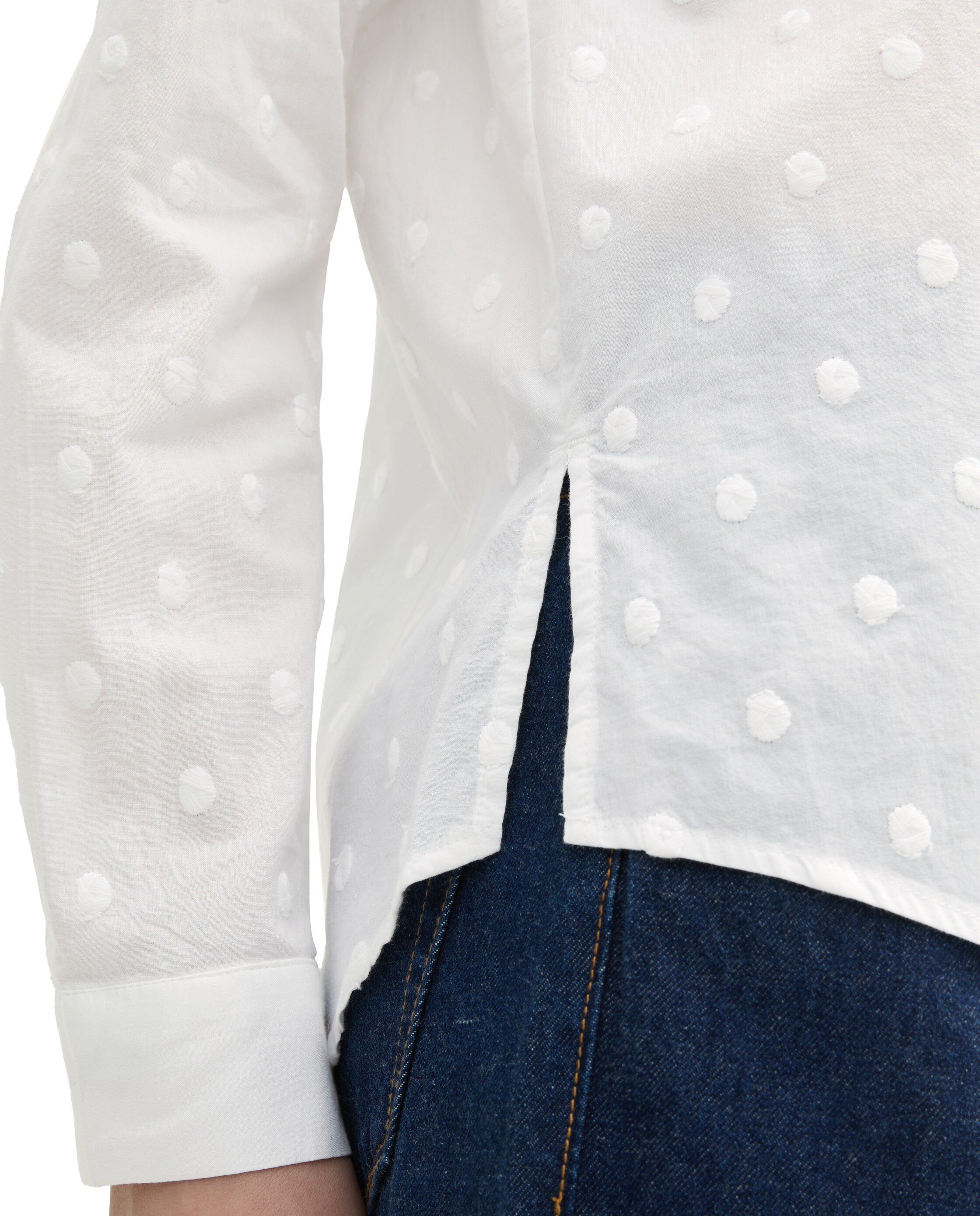 Camisa com Bolinhas Bordadas e Manga Comprida Branco-4