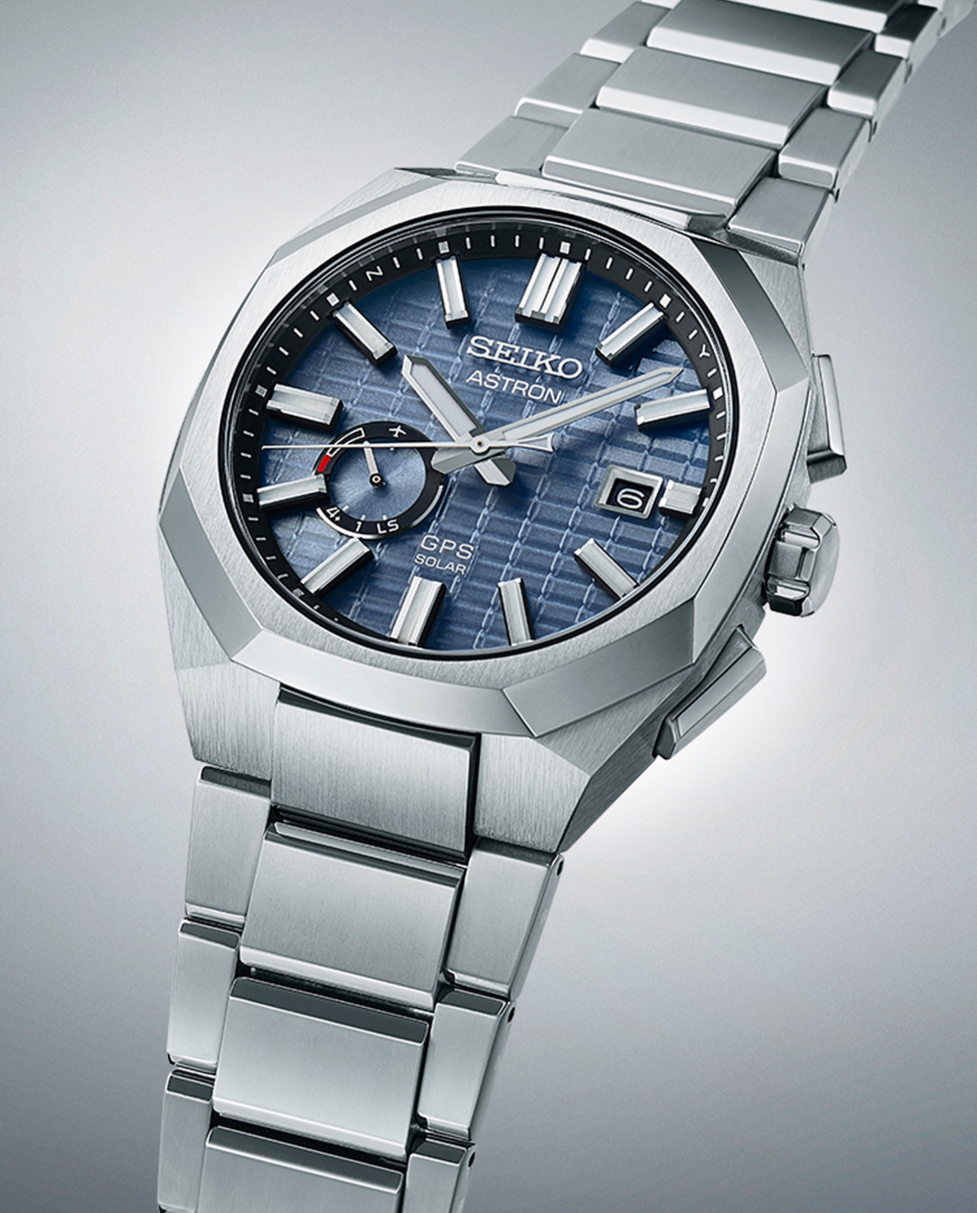 Relógio Astron Ssj013j1 de Titânio e Bracelete Prateada Prata-3