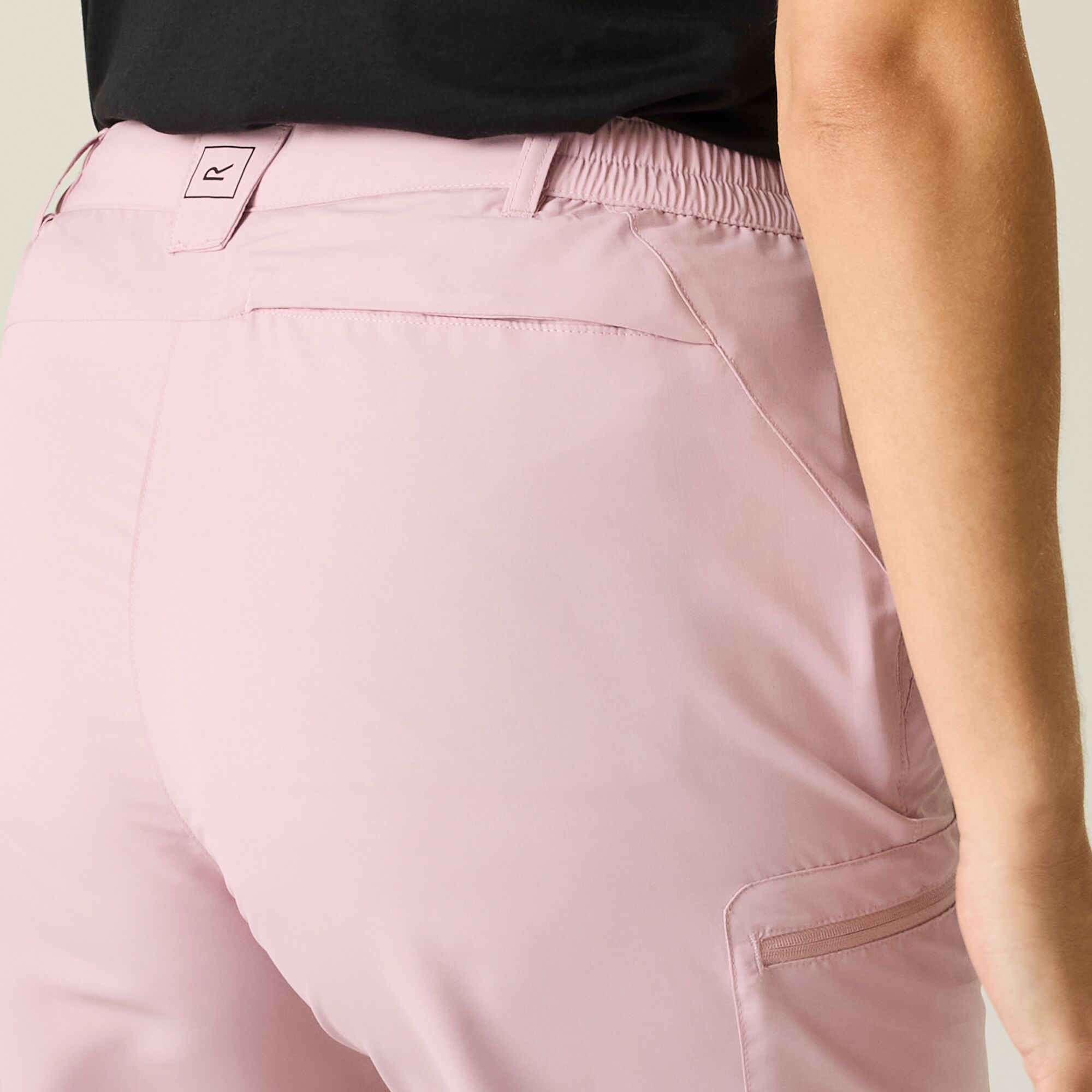 Bermuda Chaska Shorts Iii Regatta Rosa-claro-6