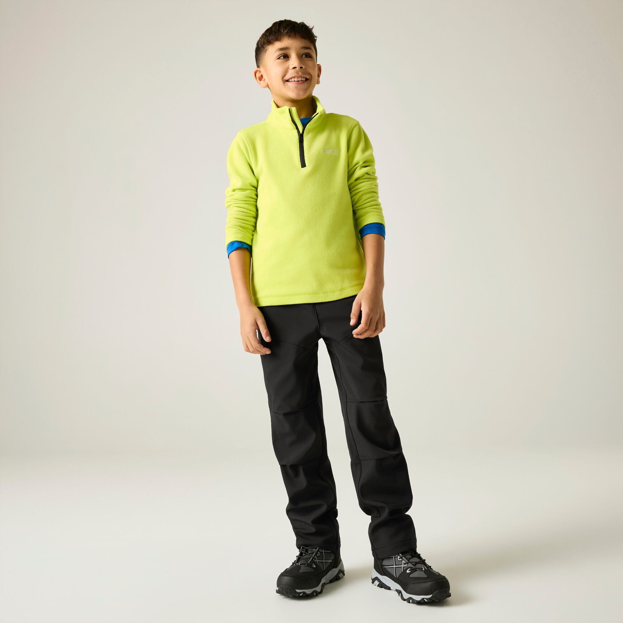 Calças Infantil Softshell Regatta Preto-3