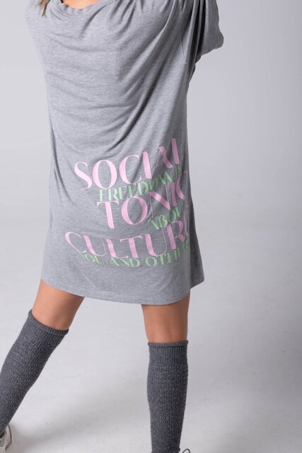 Imagem 0 de T-shirt Oversized Estampada em Malha de Bambu